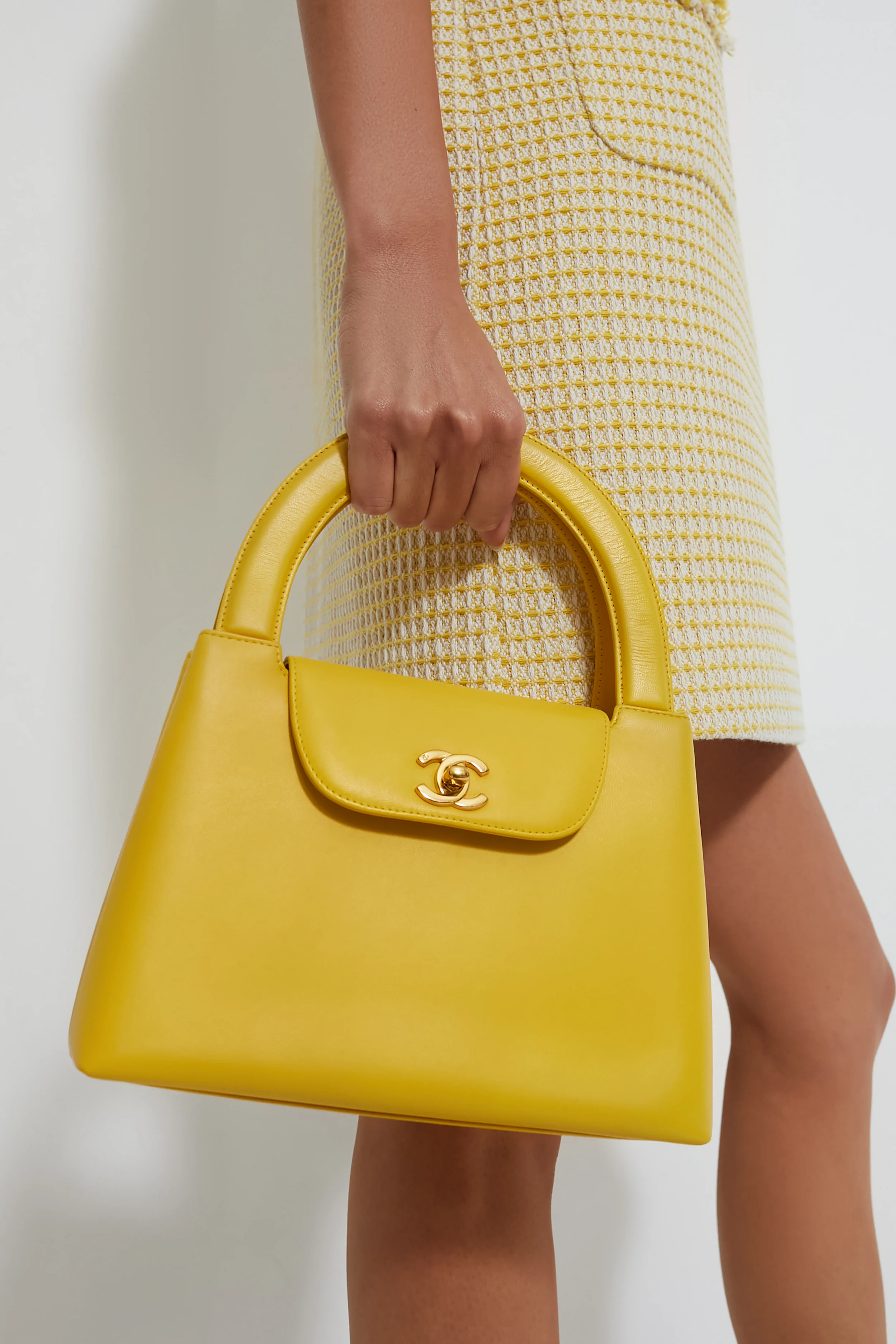 CHANEL Yellow Kelly Bag - Image 3