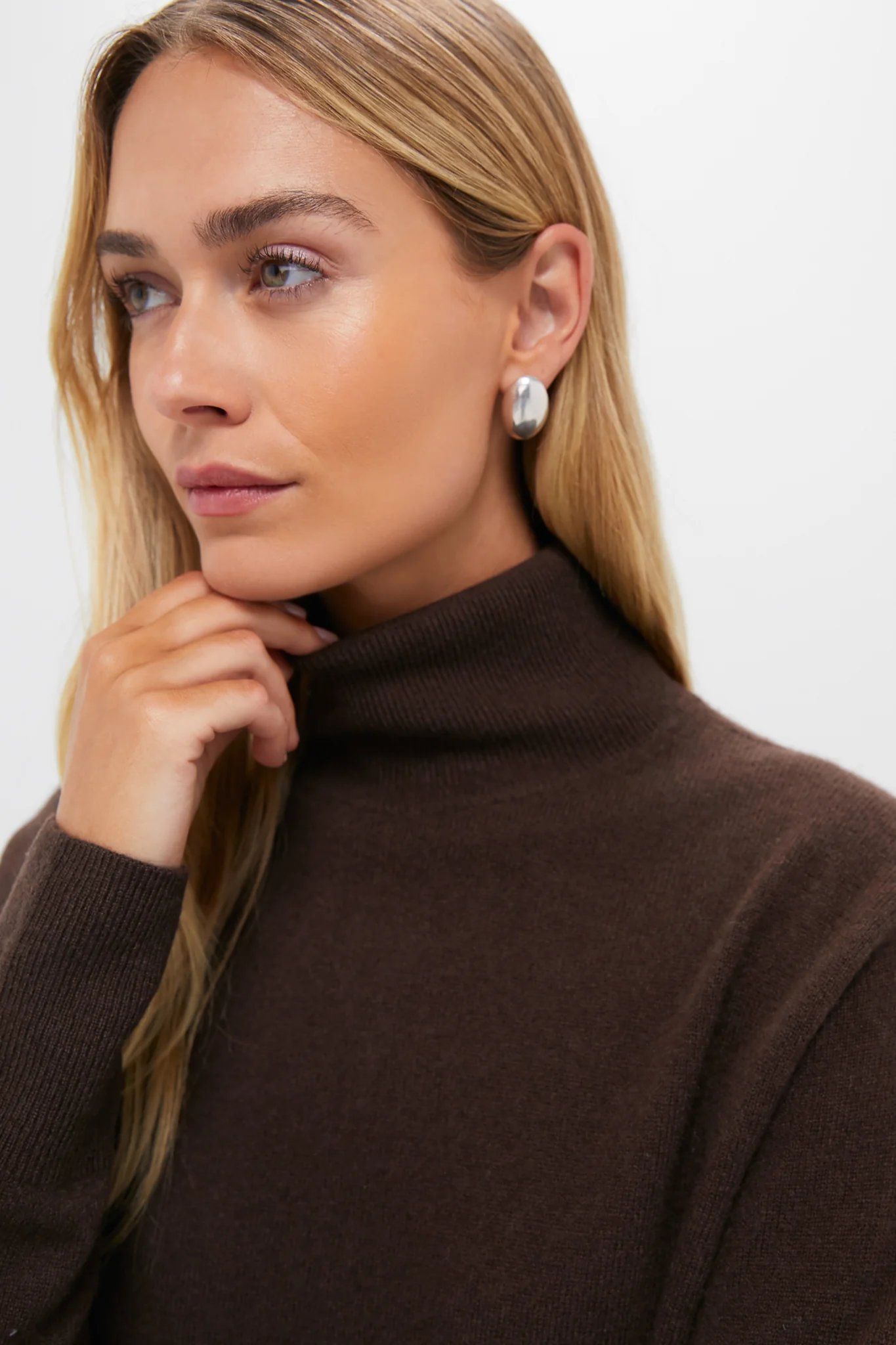 Chocolate Cashmere Turtleneck Sweater - Image 5