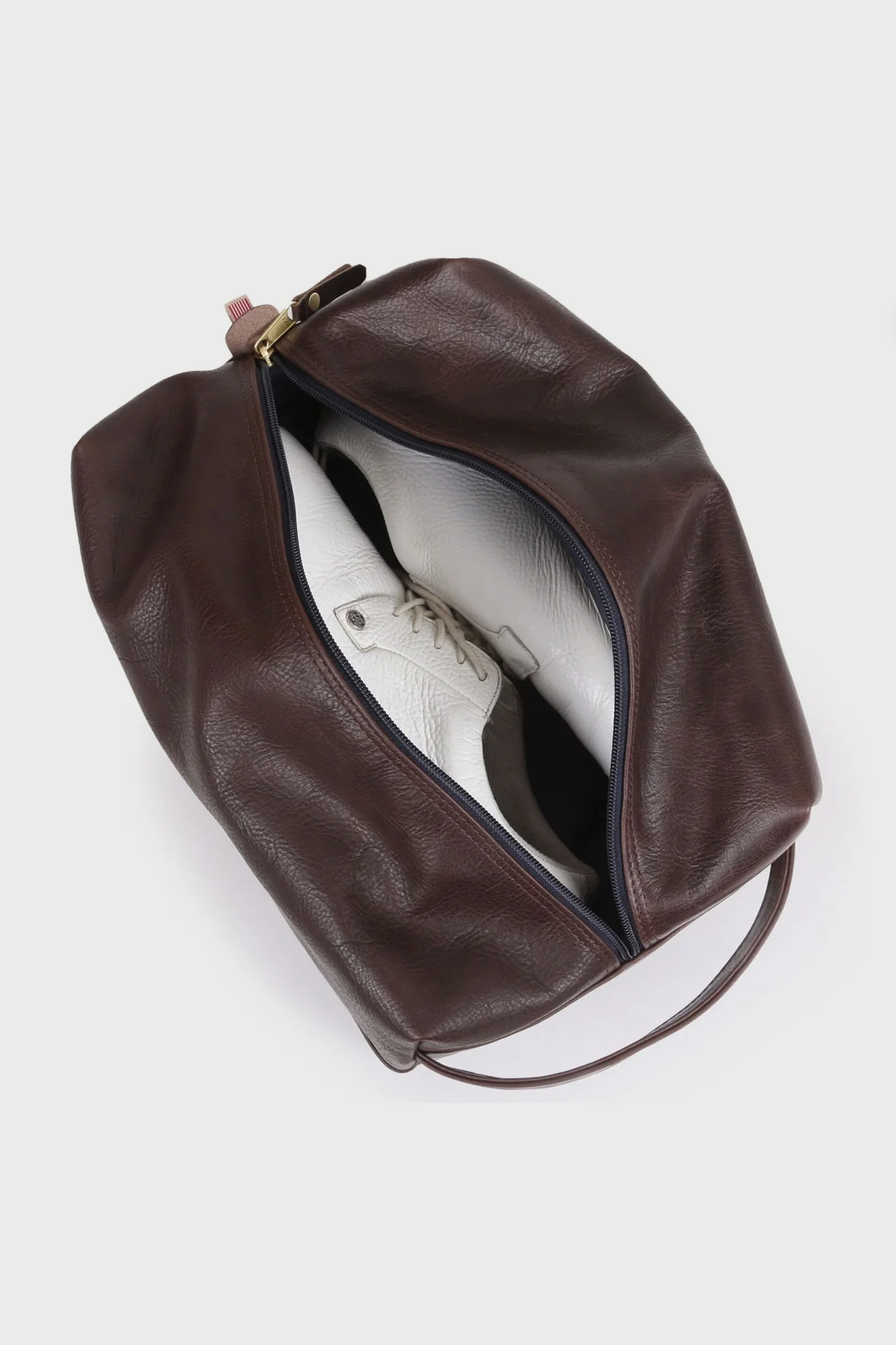 Club Leather Golf Shoe Bag - Image 3