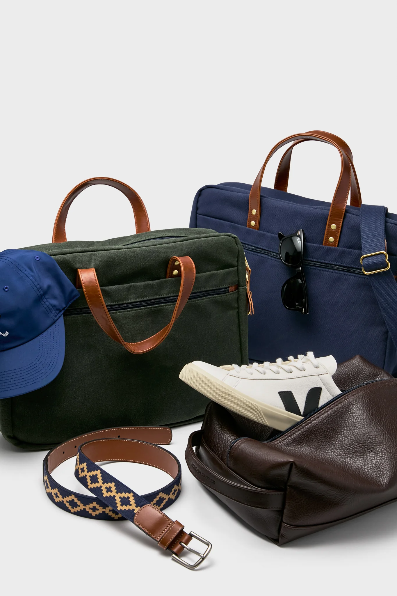 Club Leather Golf Shoe Bag - Image 5
