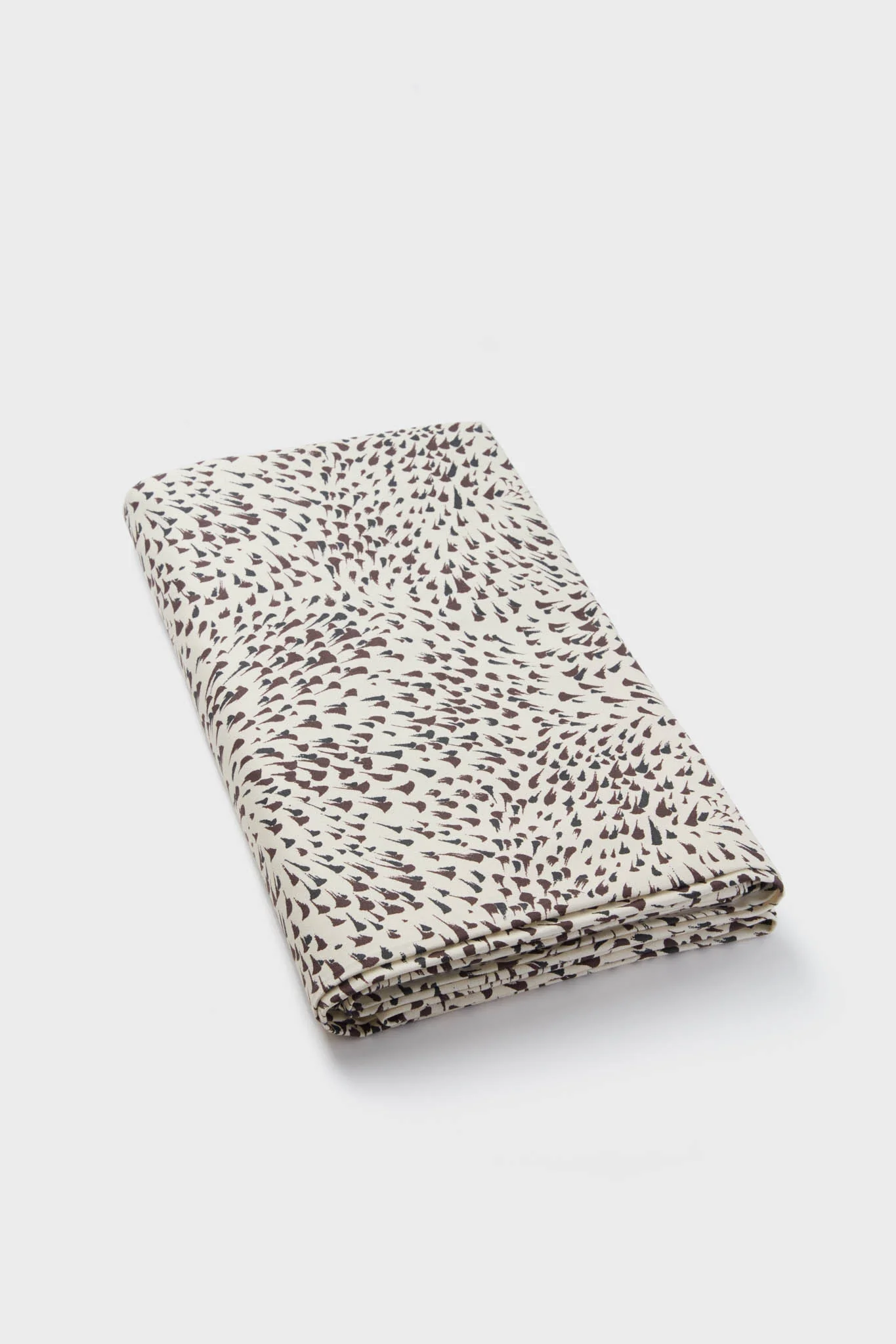 Cocoa Dot Tablecloth - Image 6