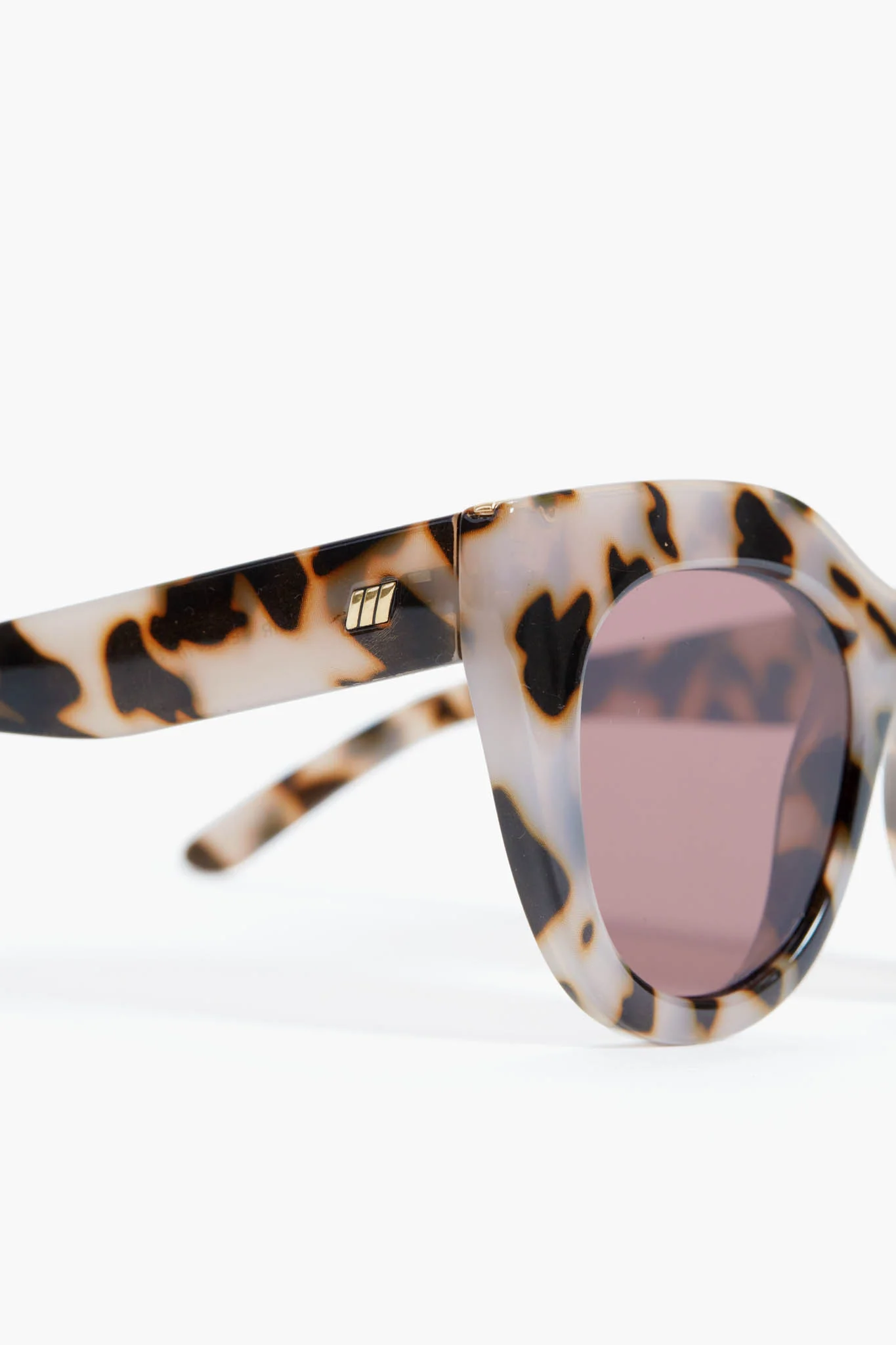 Cookie Tort Air Heart Sunglasses - Image 5