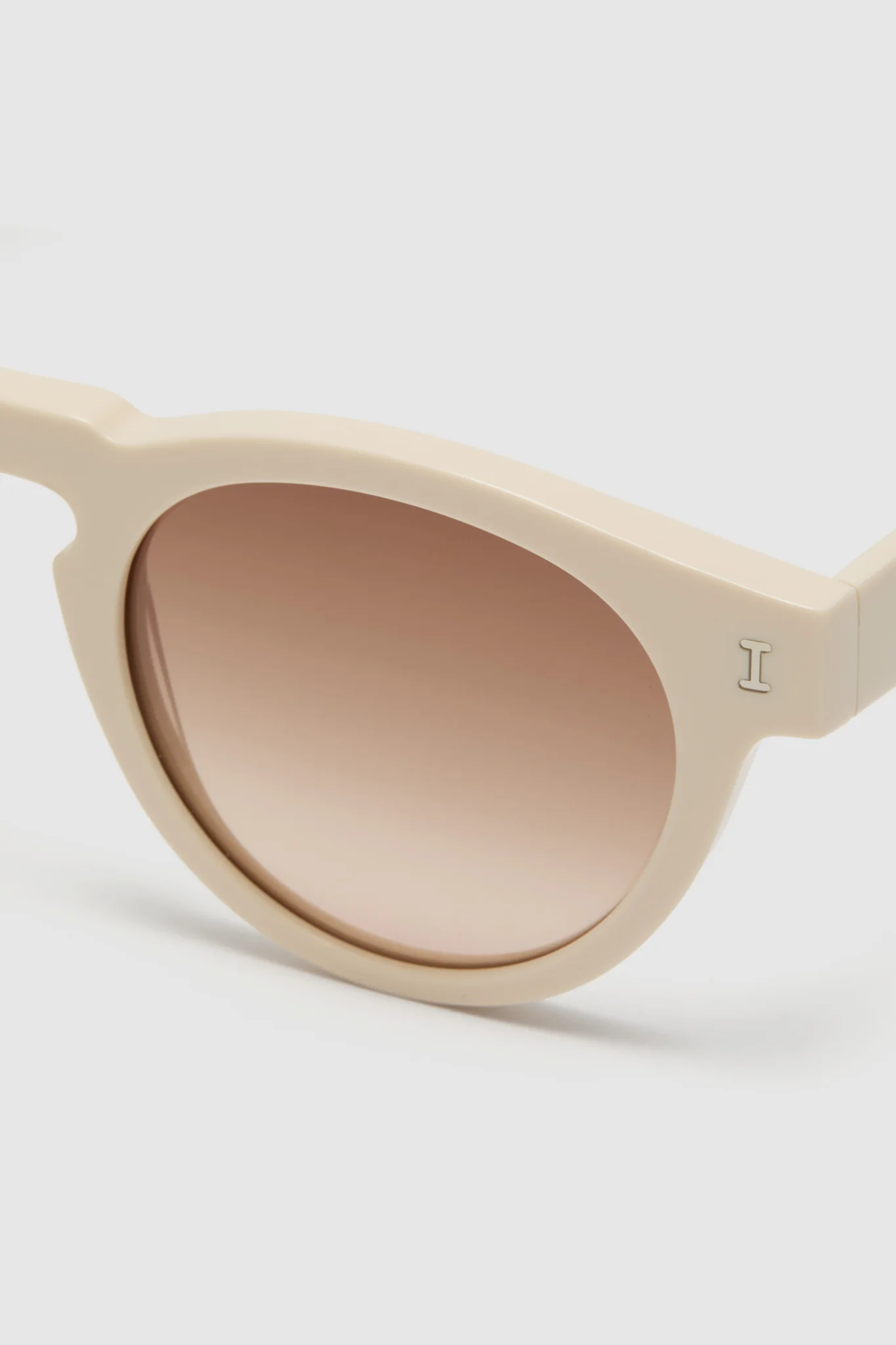 Cream Leonard Sunglasses - Image 5