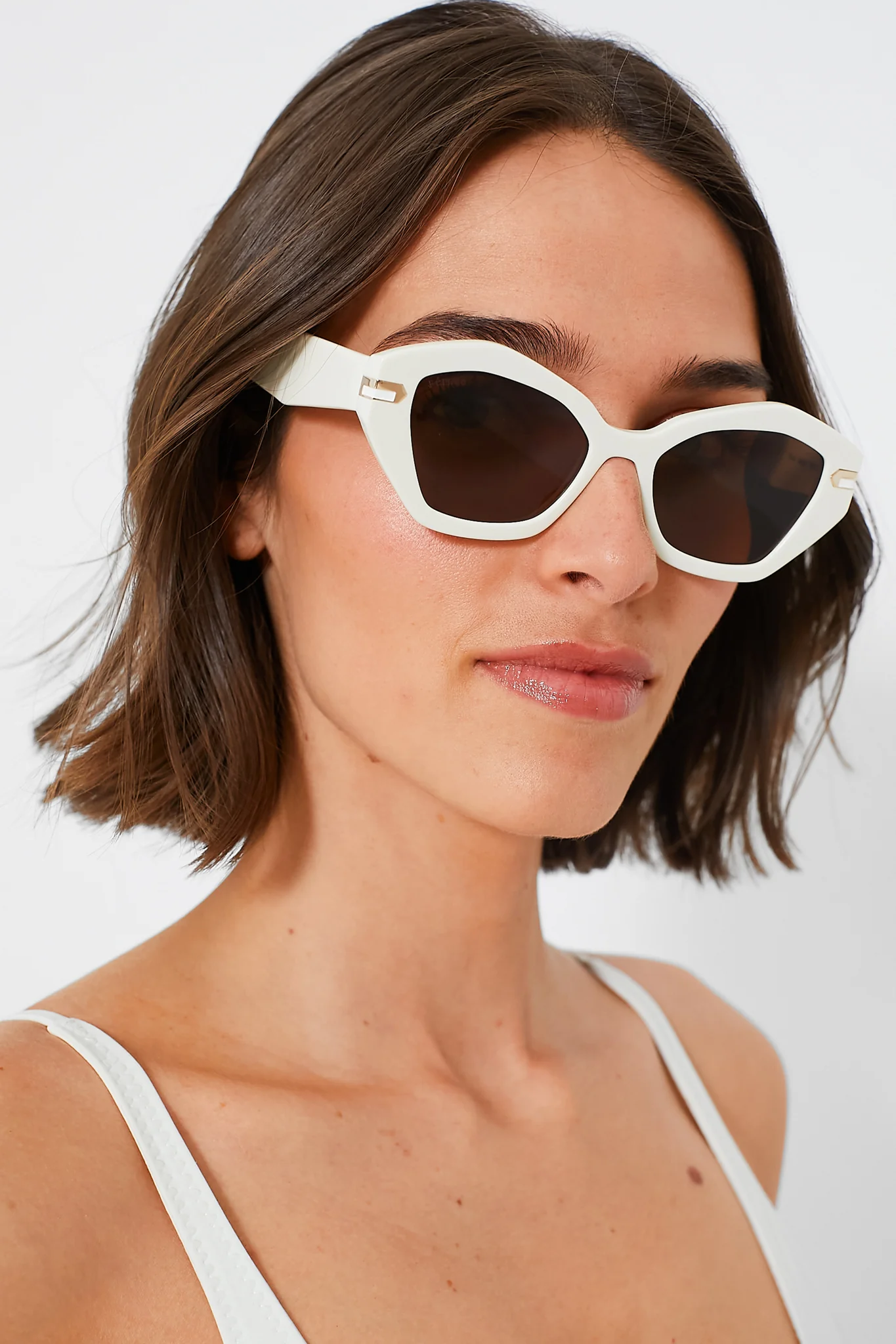 Creme Devon Sunglasses - Image 2