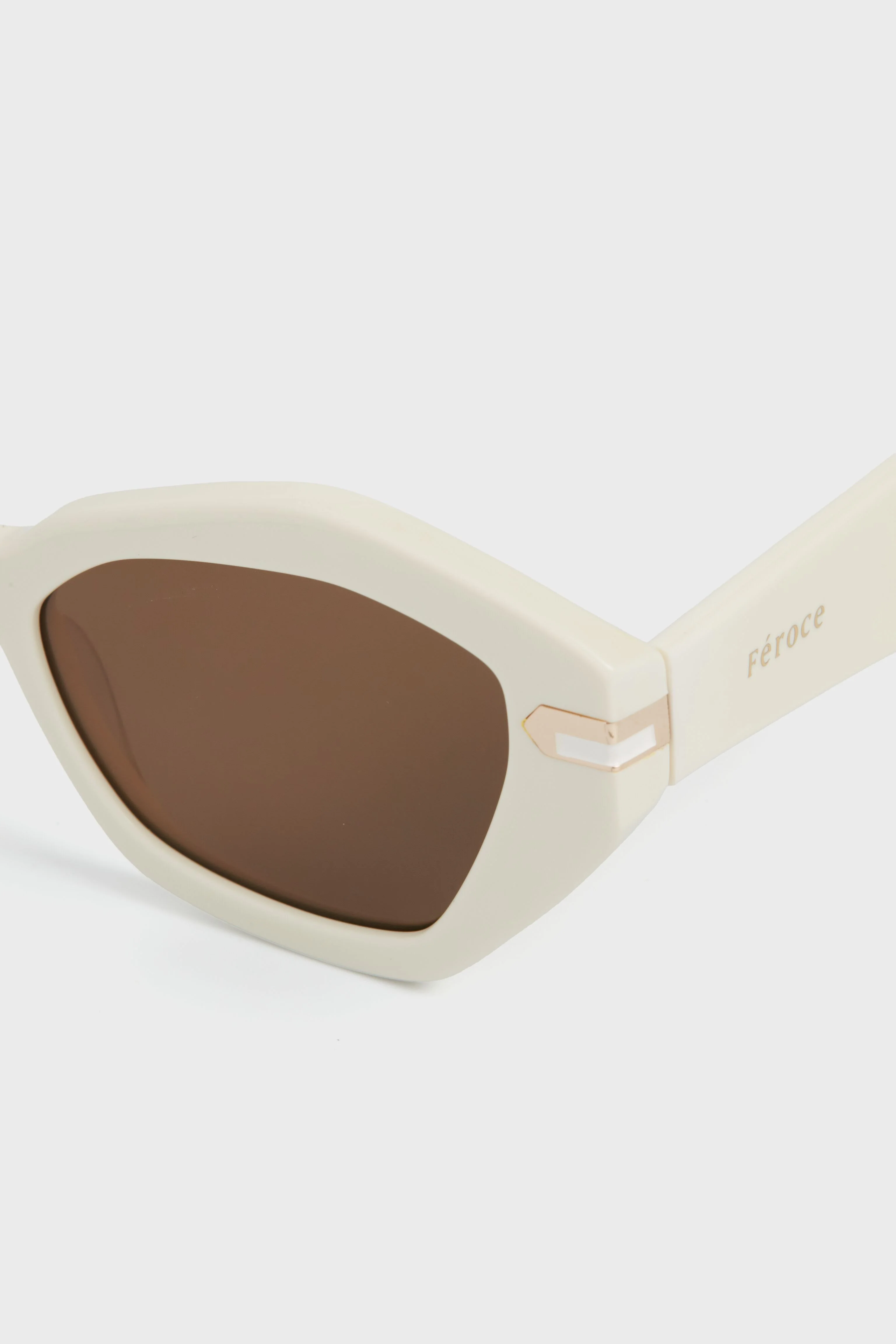 Creme Devon Sunglasses - Image 4
