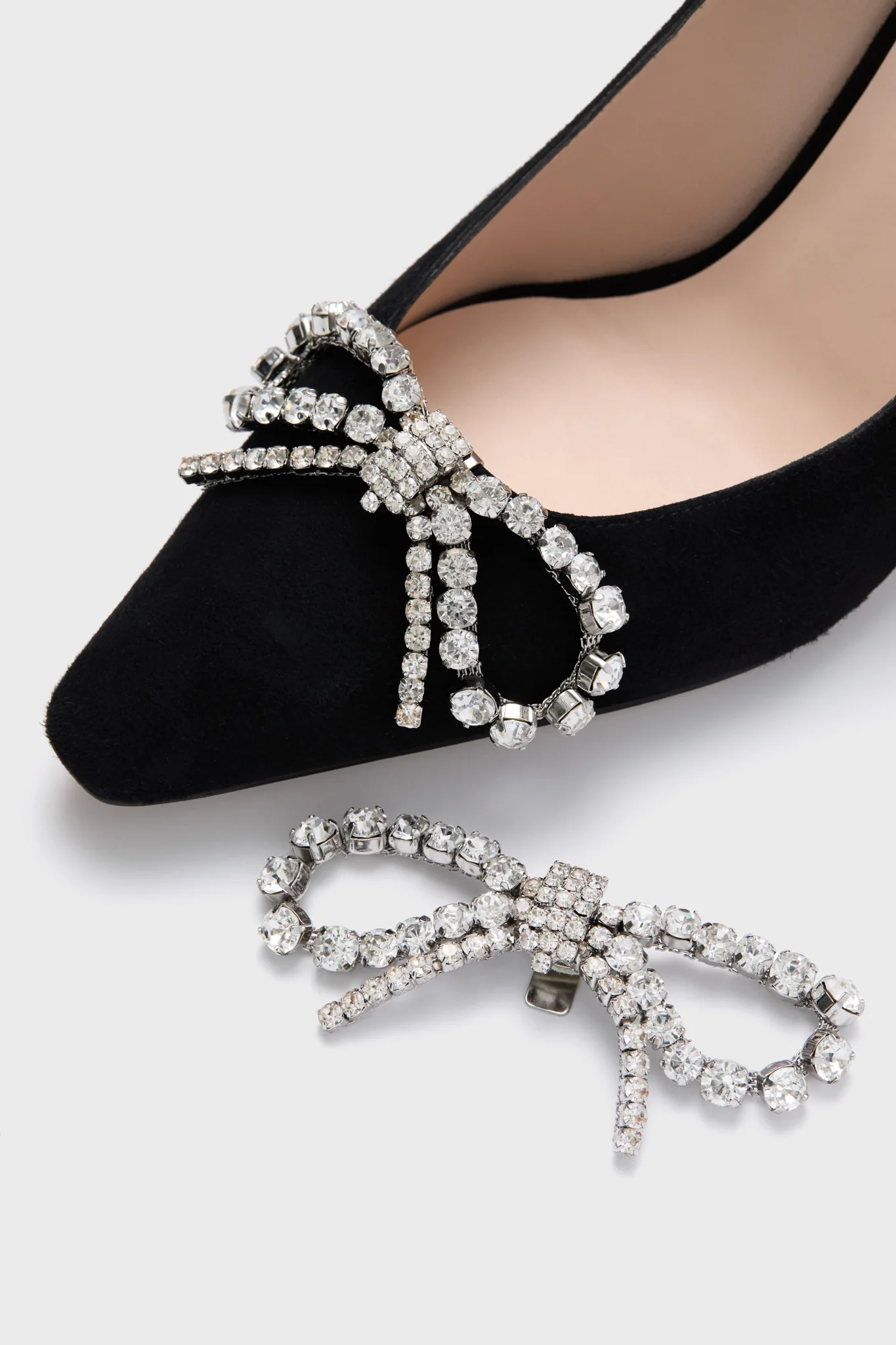 Crystal Bow Shoe Clips Set - Image 5