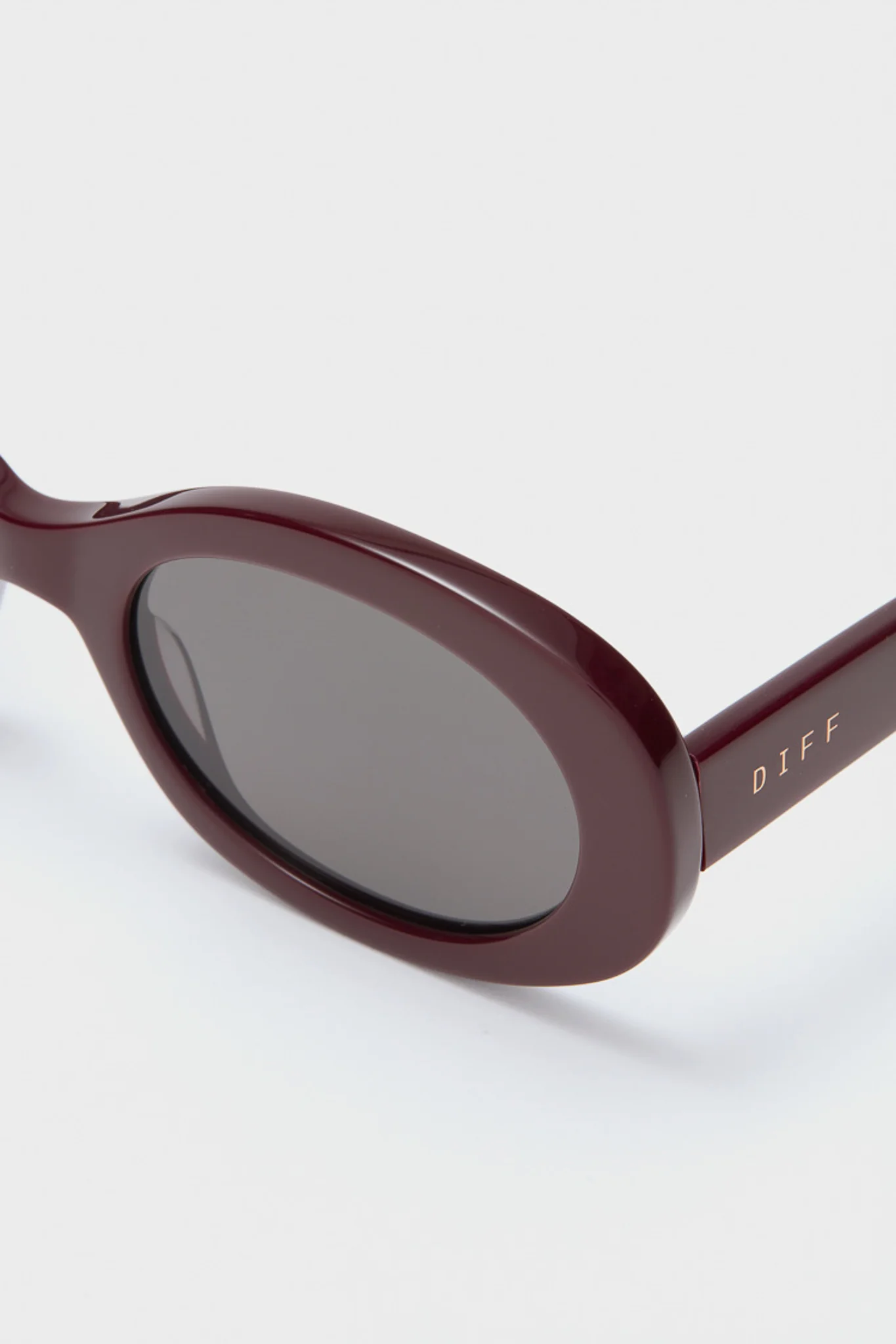 Dark Cherry Lacquer Lainey Sunglasses - Image 5