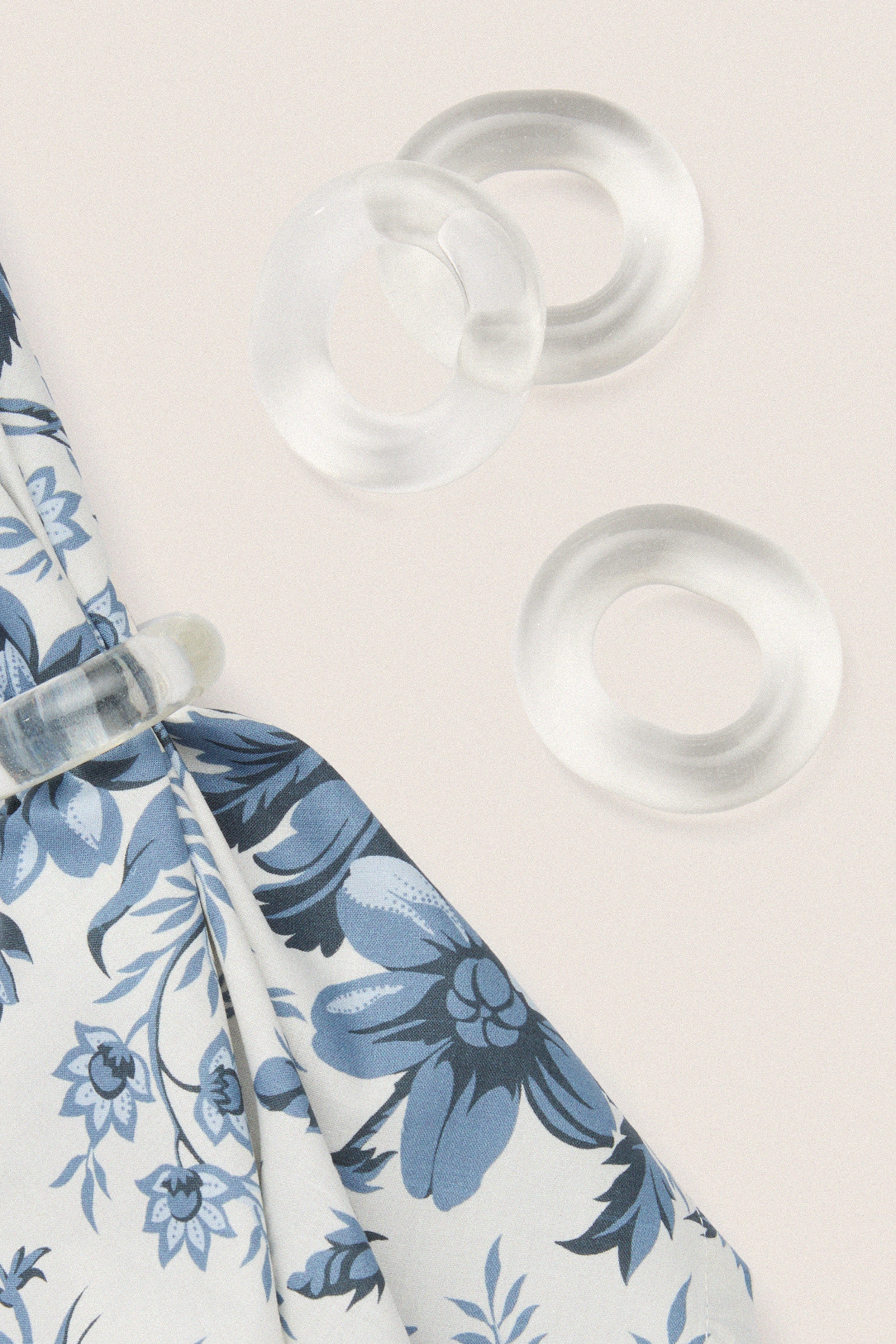 Delft Bloom Printed Napkins Set of 4 - Image 2