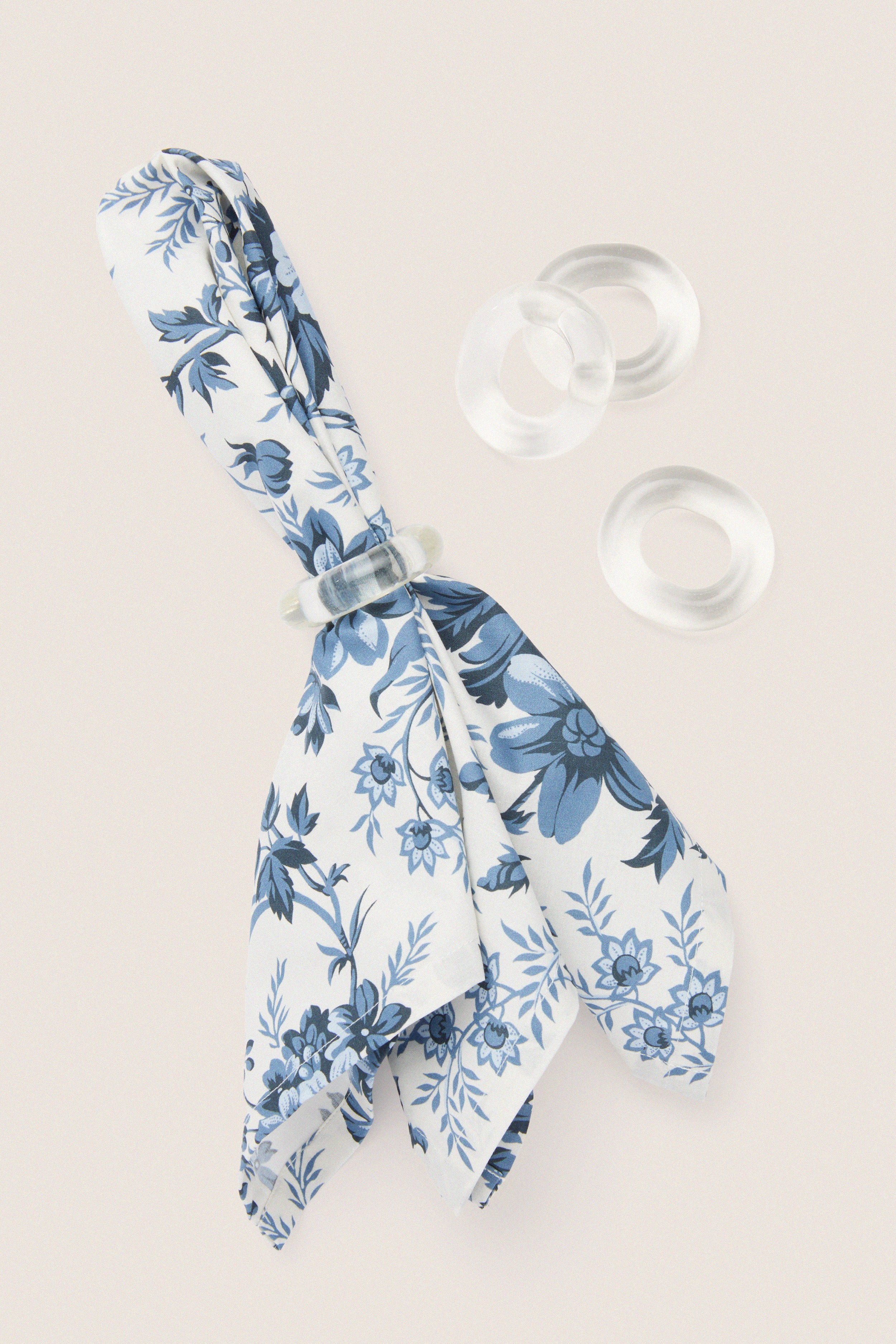 Delft Bloom Printed Napkins Set of 4 - Image 3