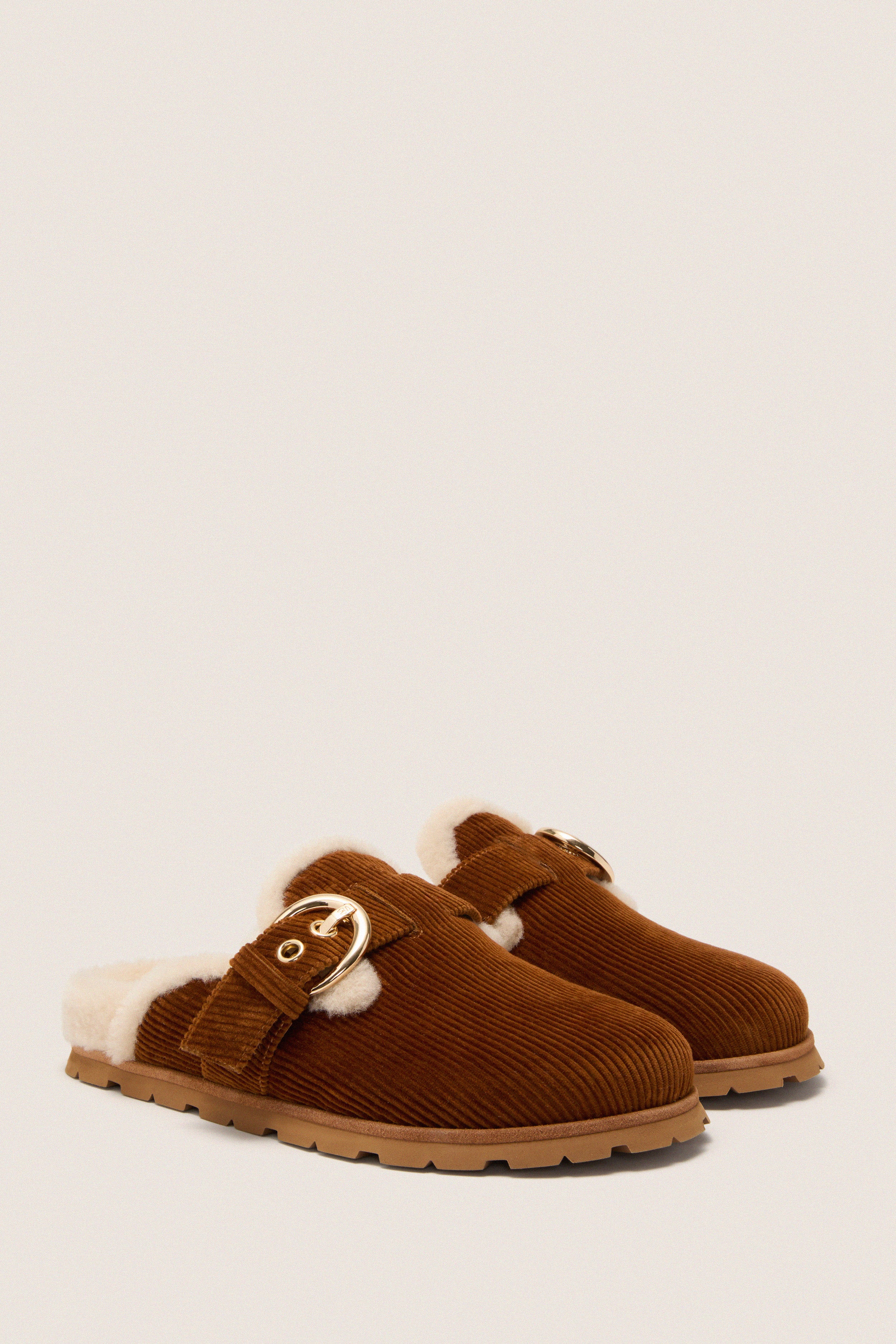 Doe and Vanilla Corduroy Velvet Chrystie Shearling Mules - Image 4
