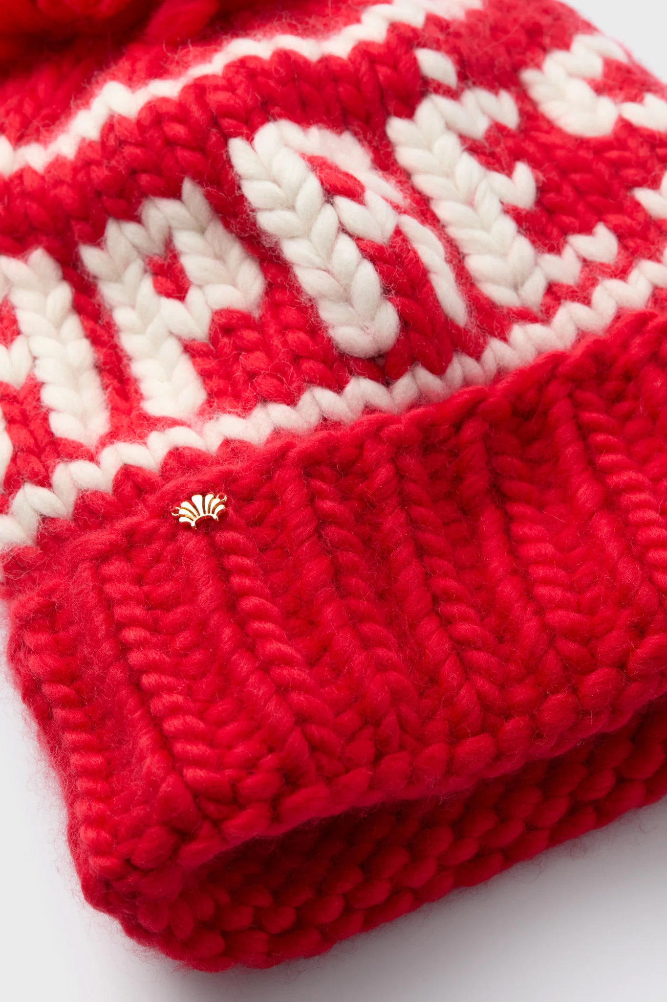 Exclusive Red Hot Apres Beanie - Image 5