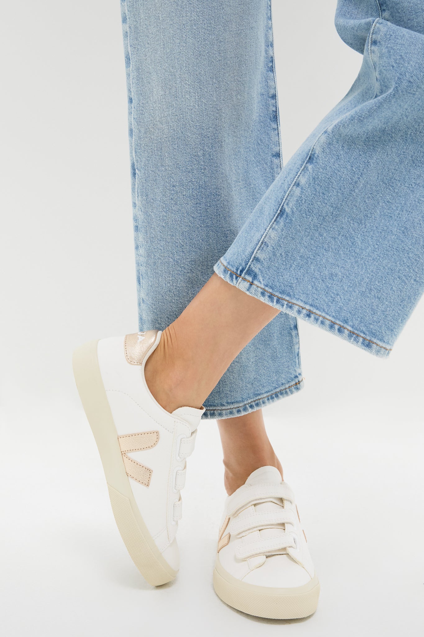 Extra White Platine Recife Logo Sneakers - Image 2