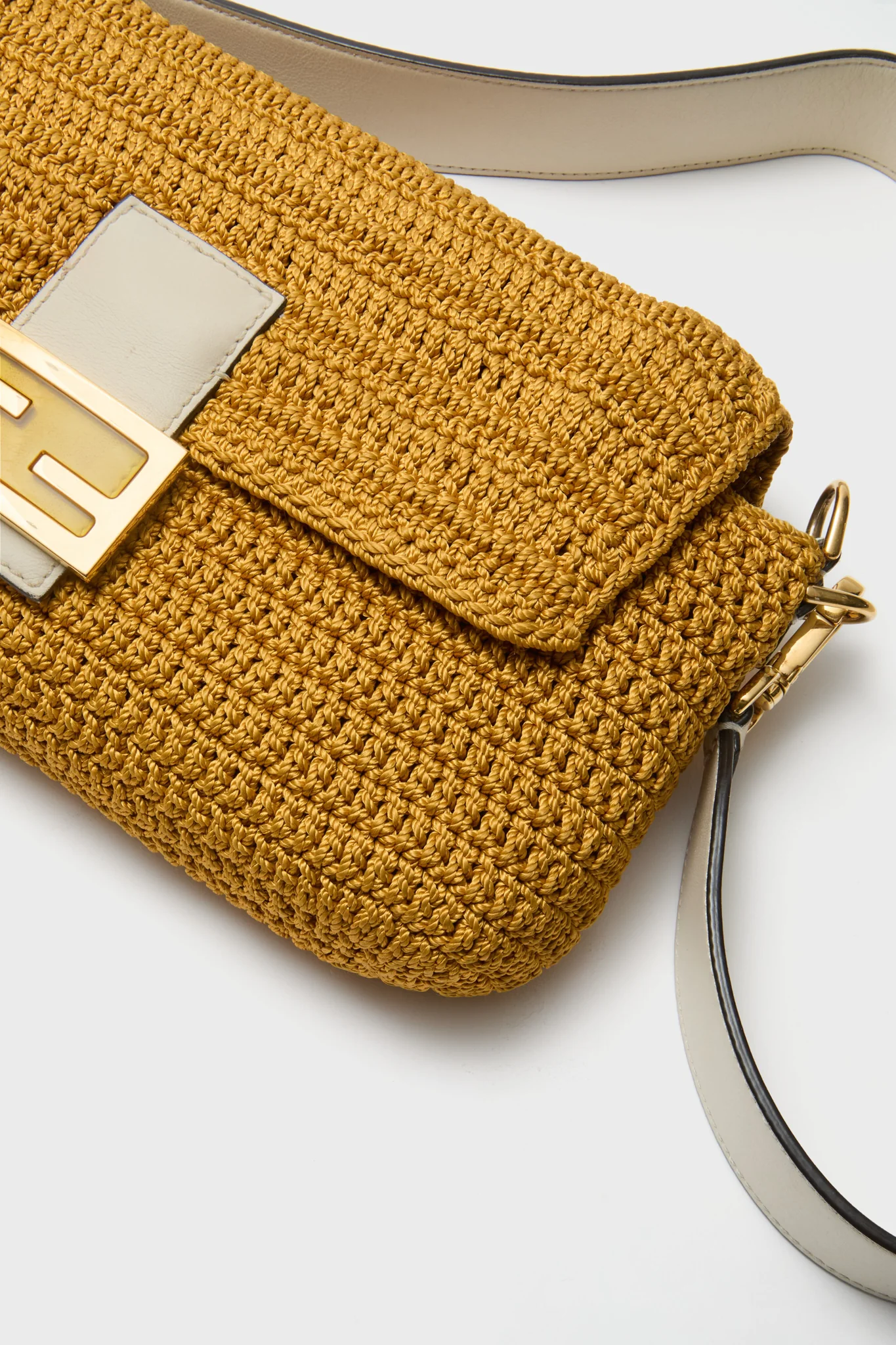 FENDI Woven Crochet Baguette NM Bag - Image 6