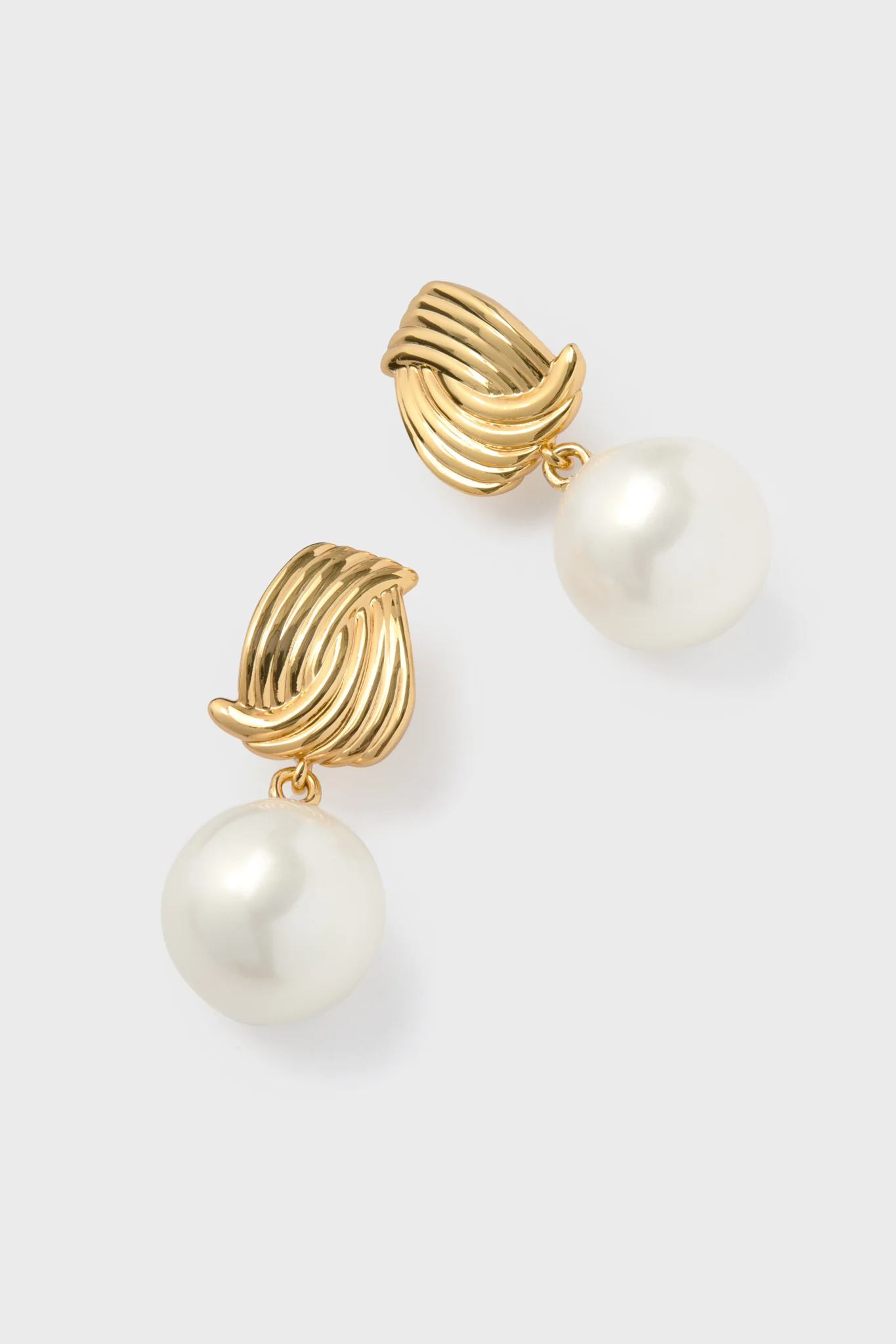 Gold and Pearl Catalina Earrings - Image 4