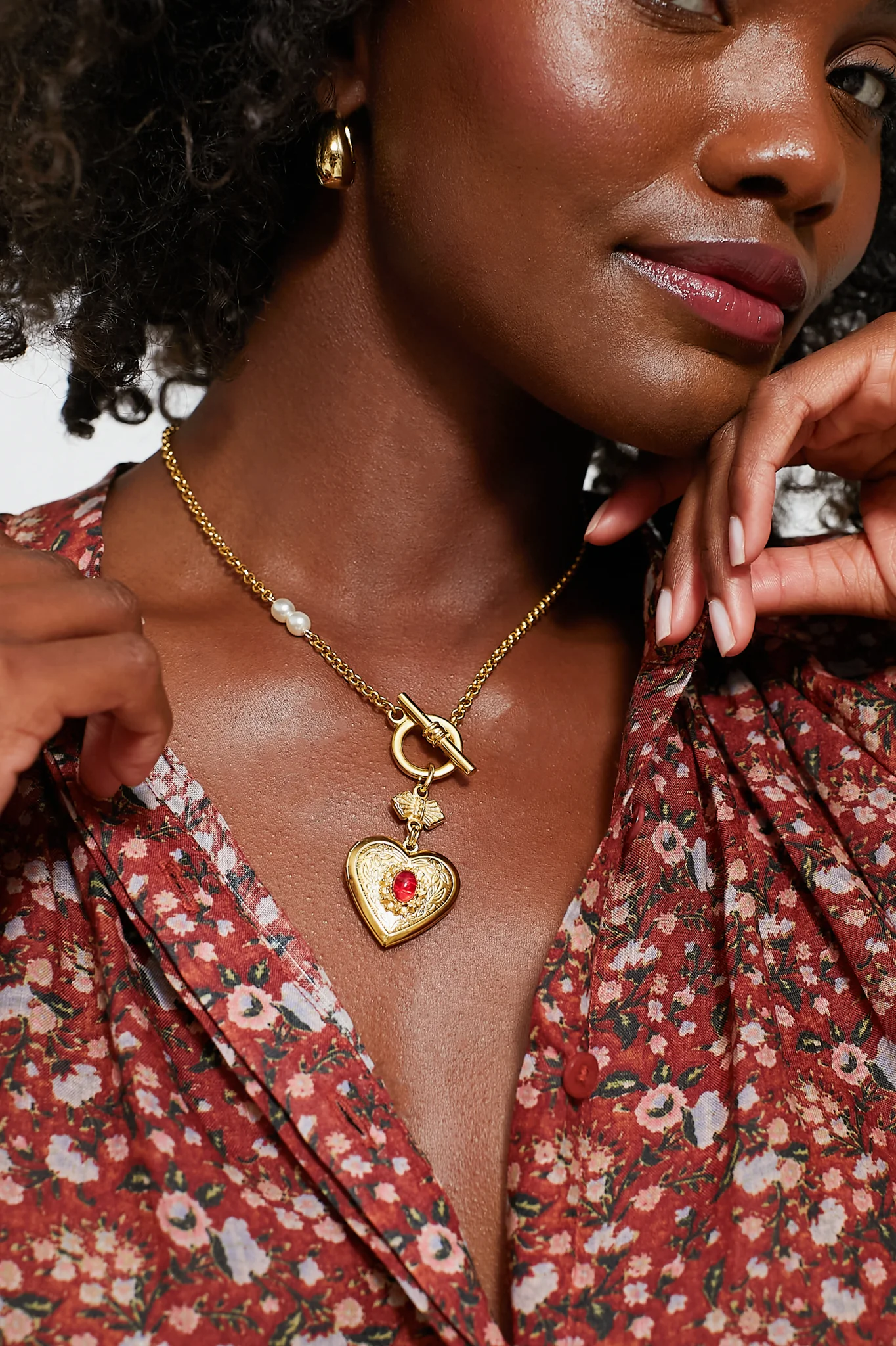 Gold Calder Heart Necklace - Image 2