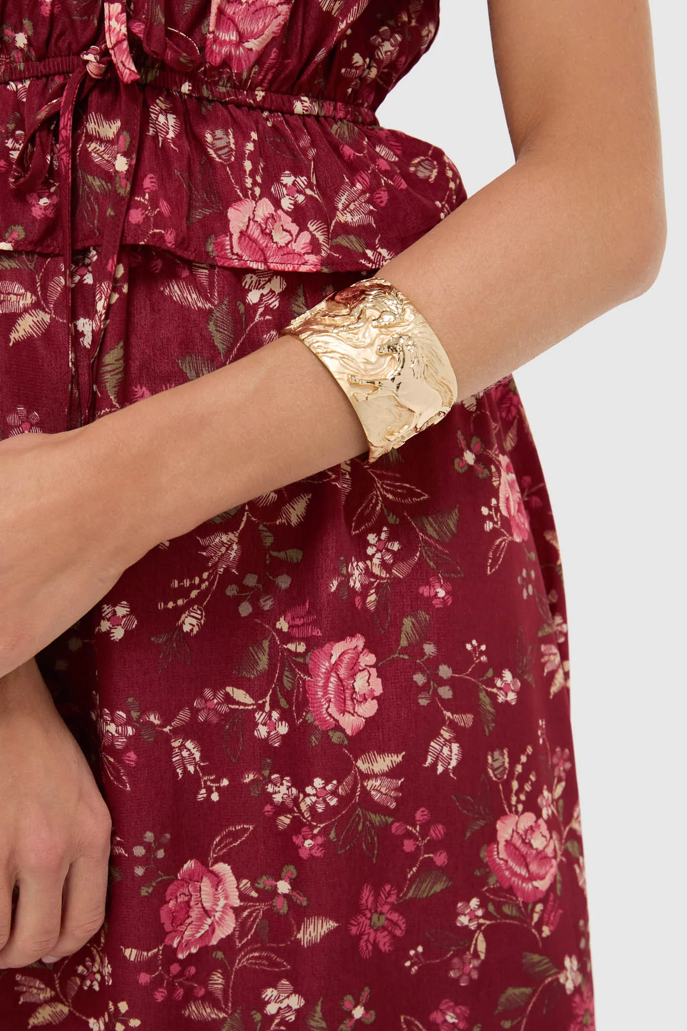 Gold Courage Horse Cuff - Image 4