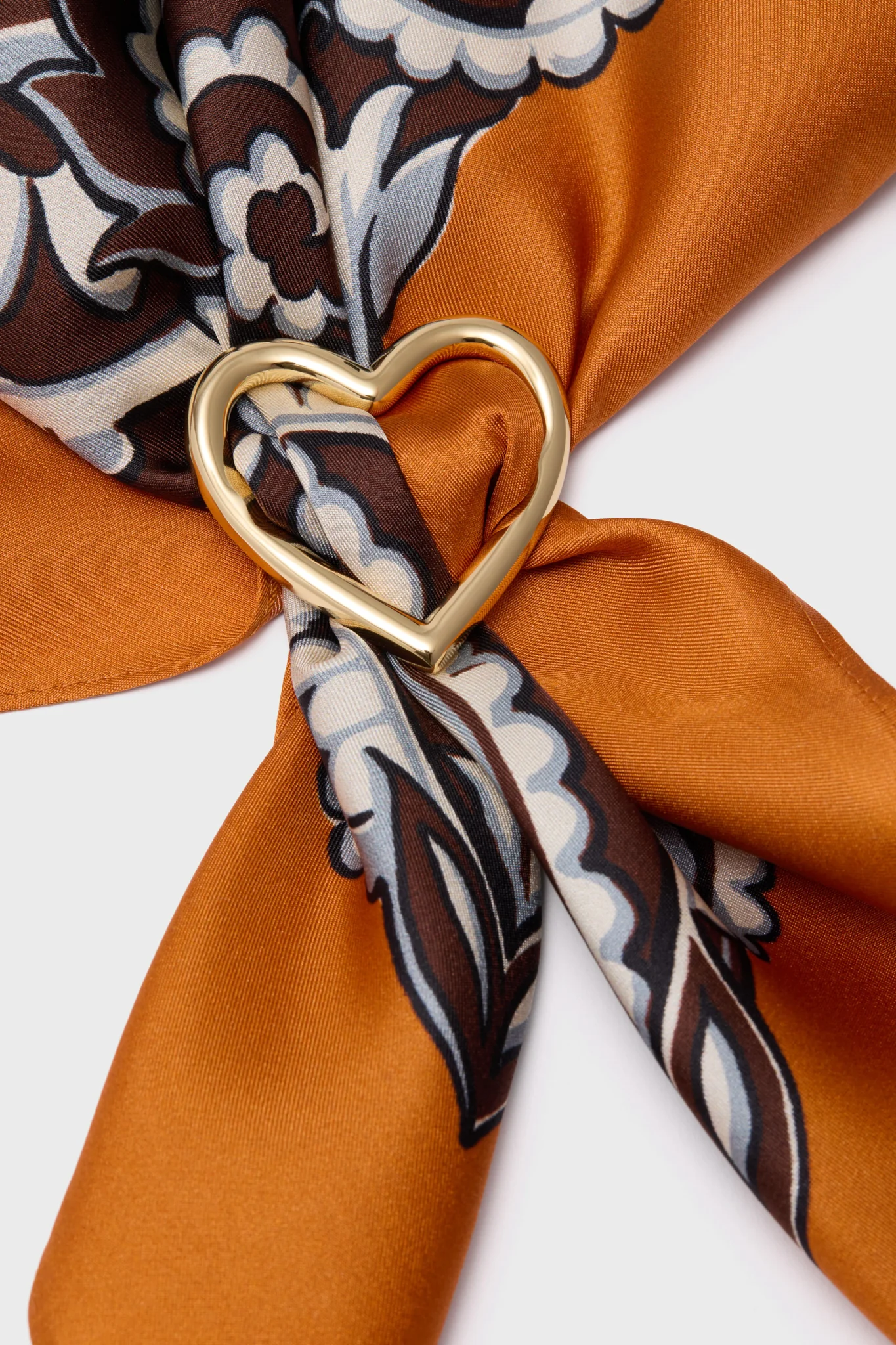 Gold Heart Scarf Ring - Image 2
