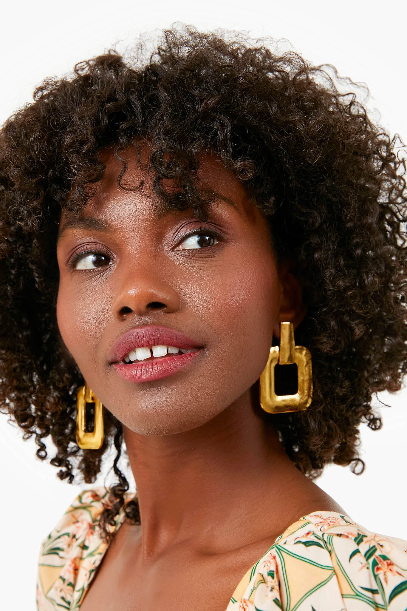 Gold Mod Square Earrings - Image 2