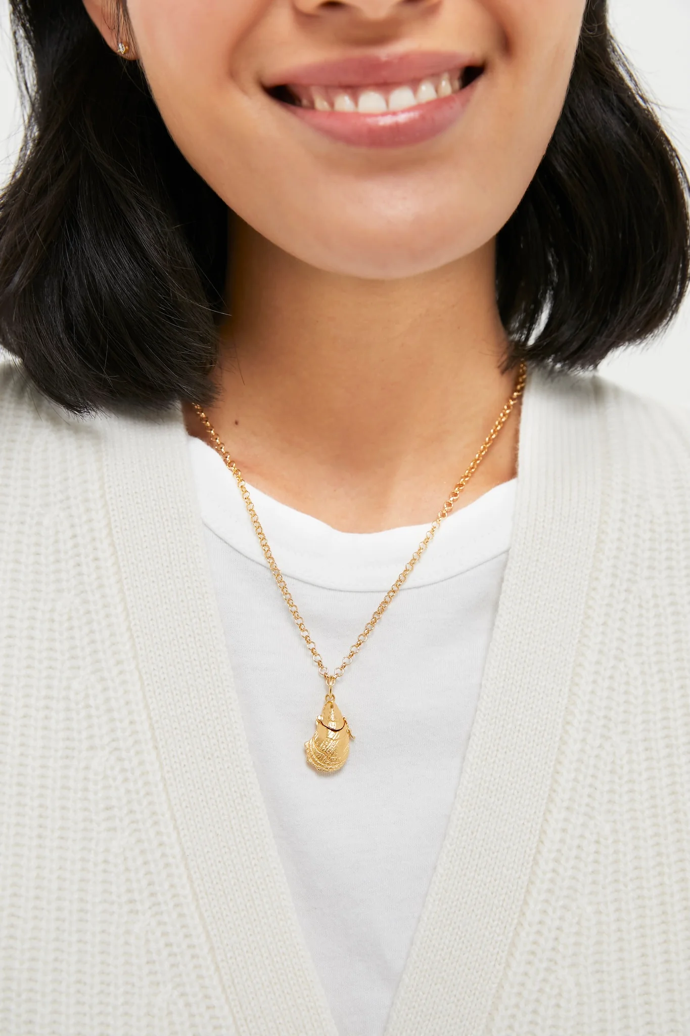 Gold Oyster Vesta Case 26" Necklace - Image 2