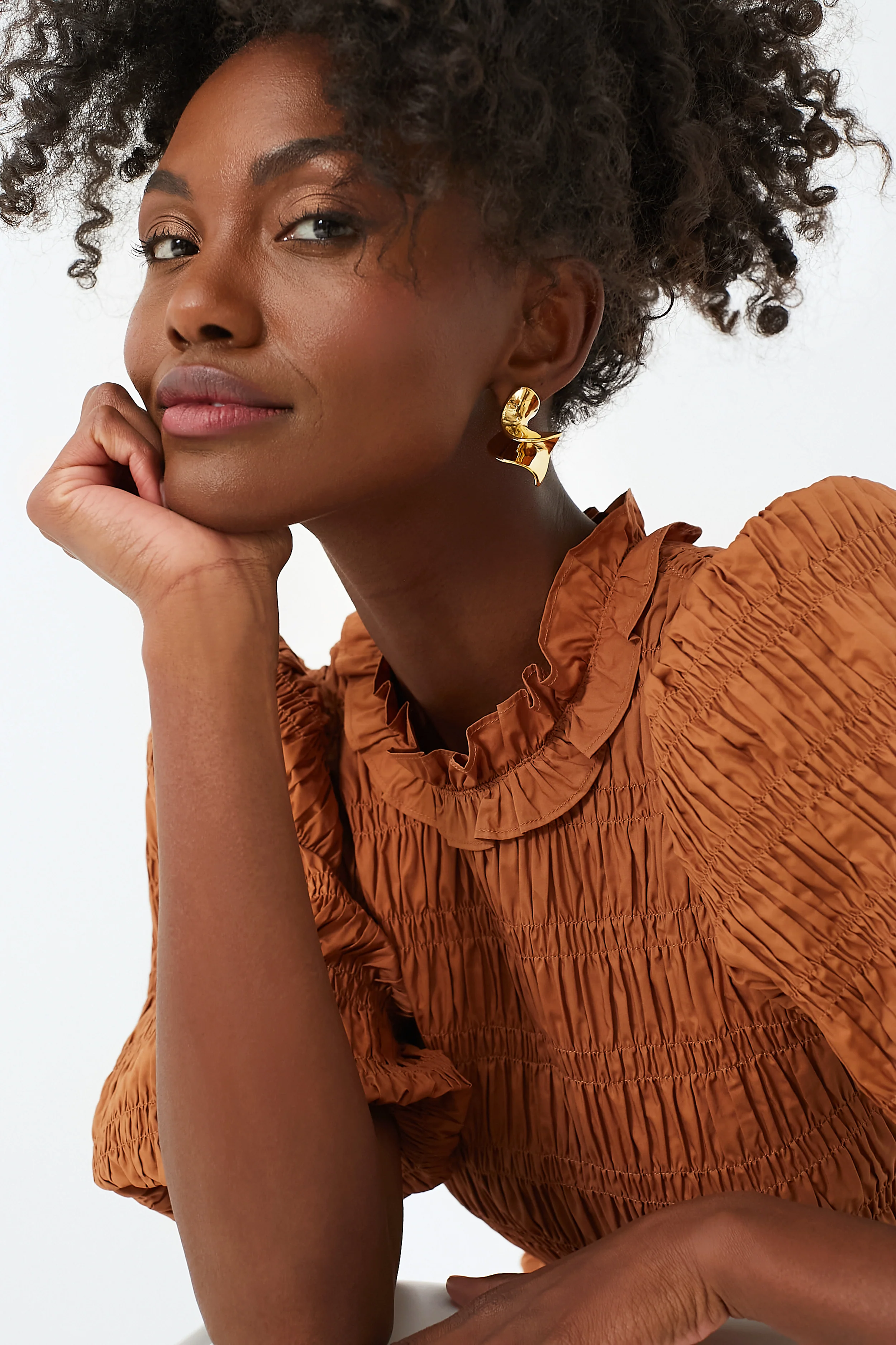 Gold Solana Earrings - Image 2