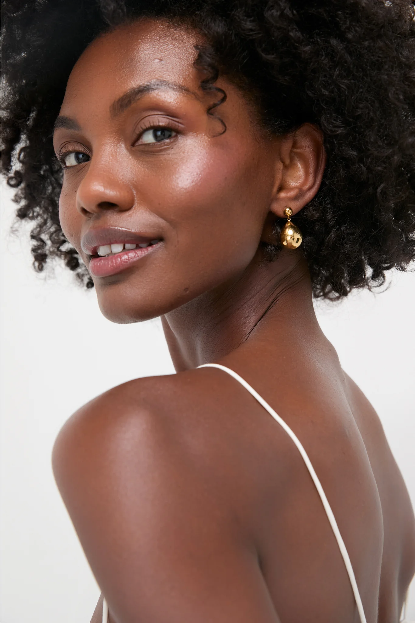 Gold The Julie Earrings - Image 2