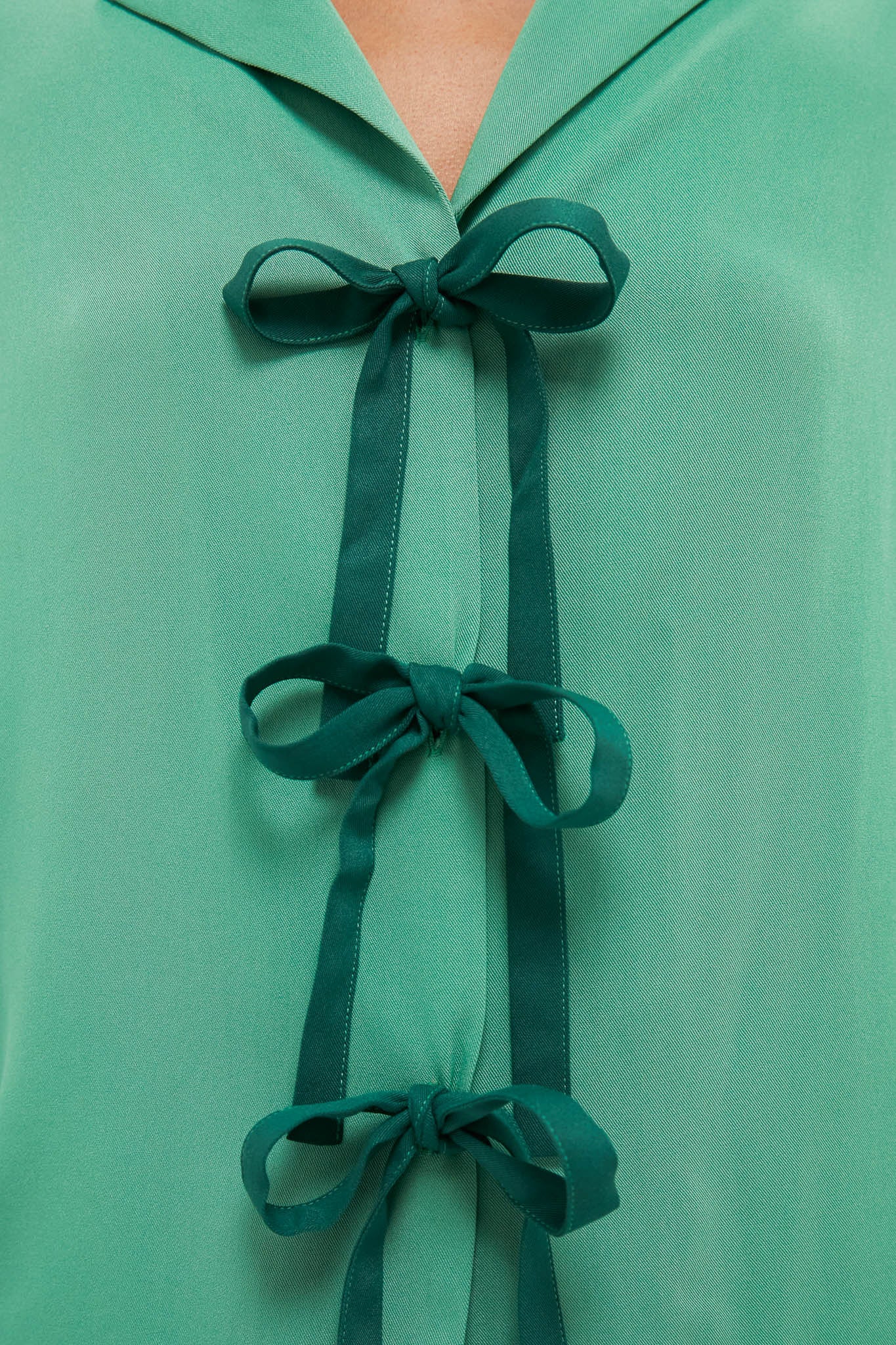 Green Bow Pajama Set with Detachable Feathers - Image 5