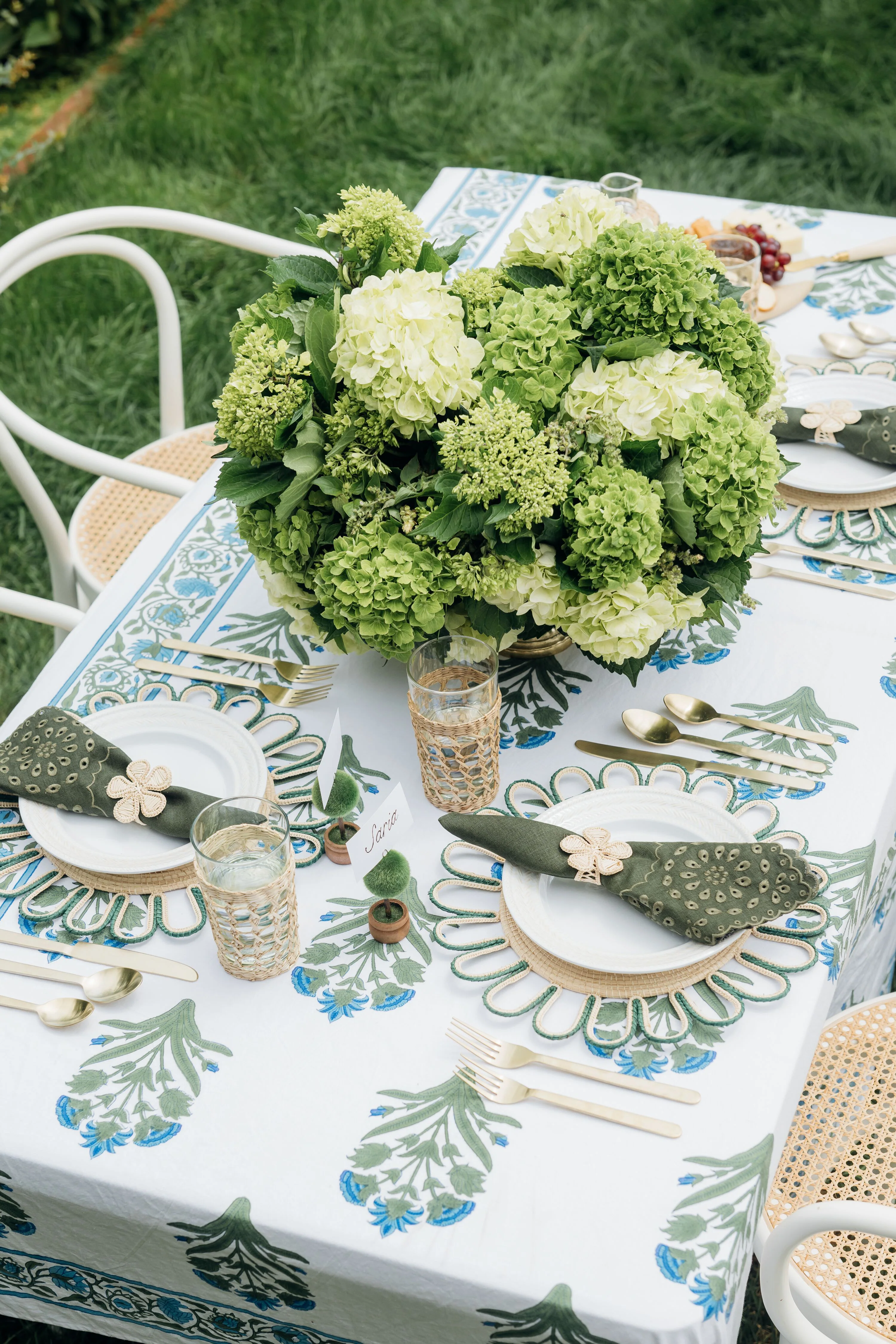 Green Eyelet Dinner Napkins Set of 4 - Image 5