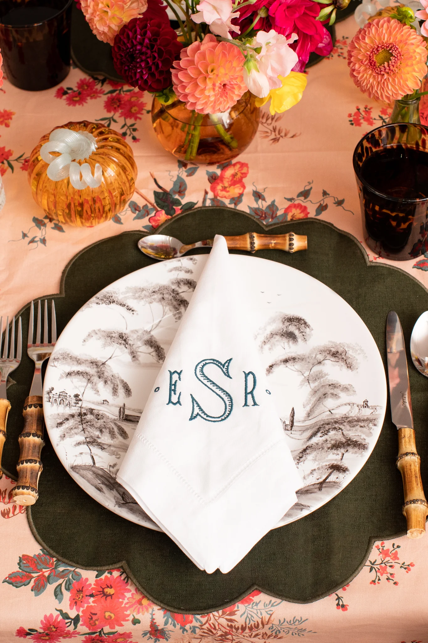 Green Scalloped Placemat - Image 6