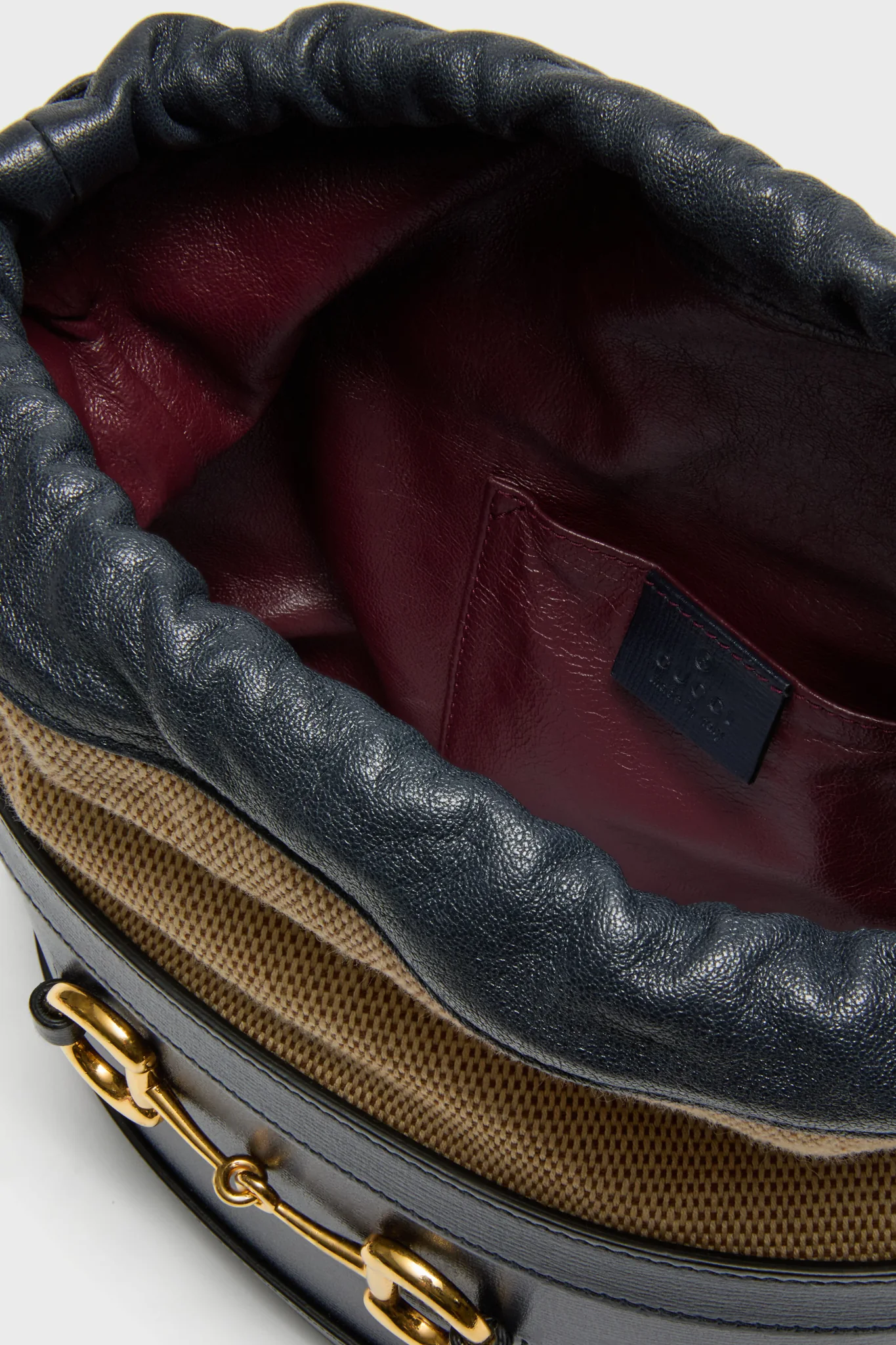 GUCCI Horsebit 1955 Bucket Crossbody Bag - Image 3
