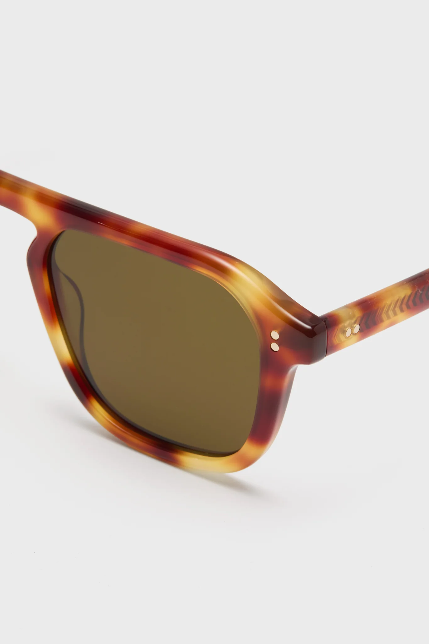 Hawksbill Zander Sunglasses - Image 4