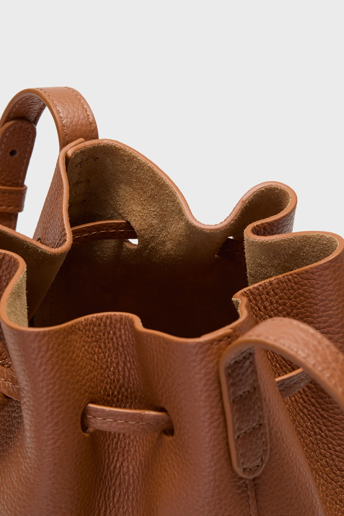 Hazelnut Soft Mini Bucket - Image 5