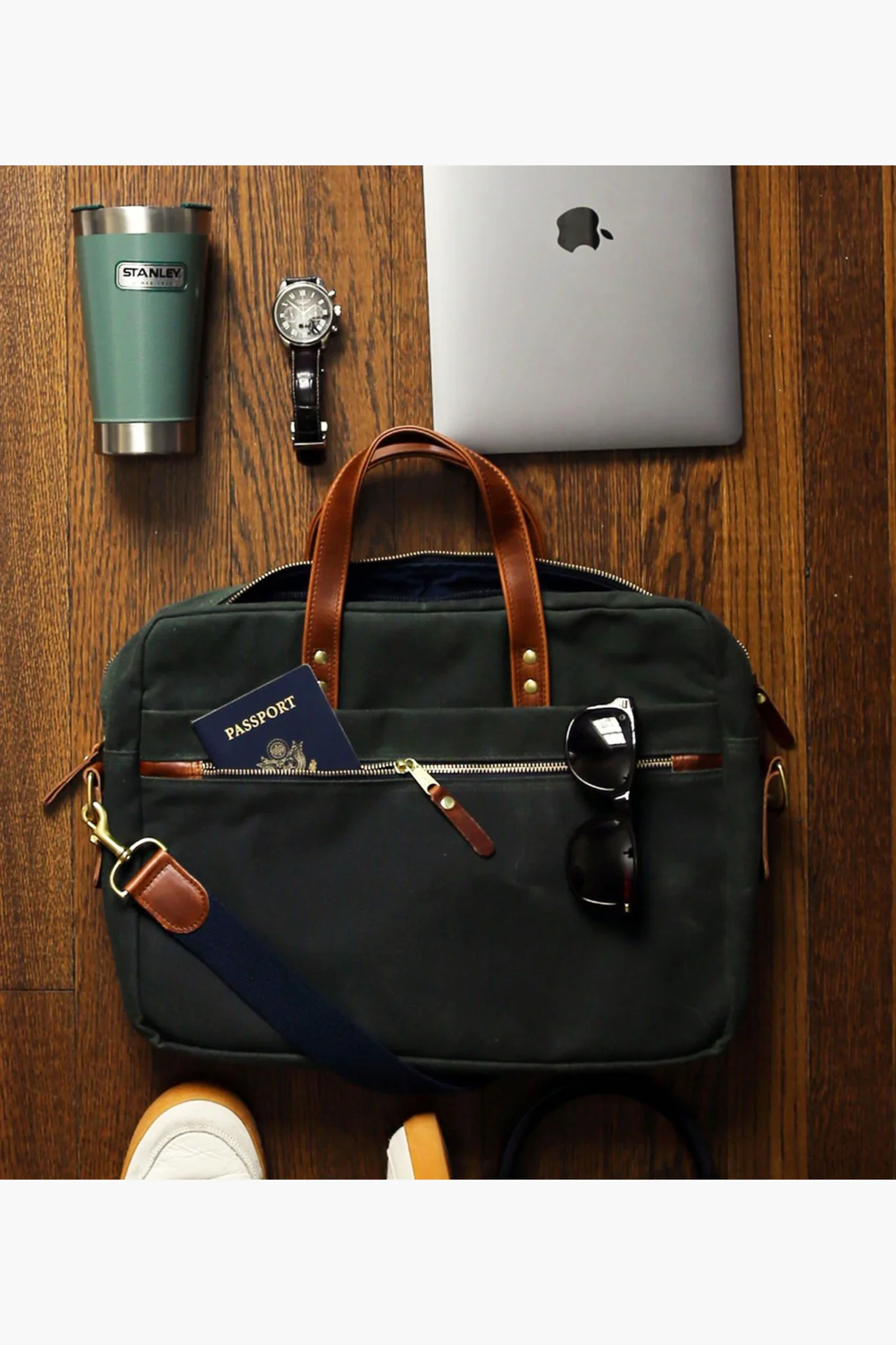 Hunter Green Waxed Canvas Laptop Bag - Image 4