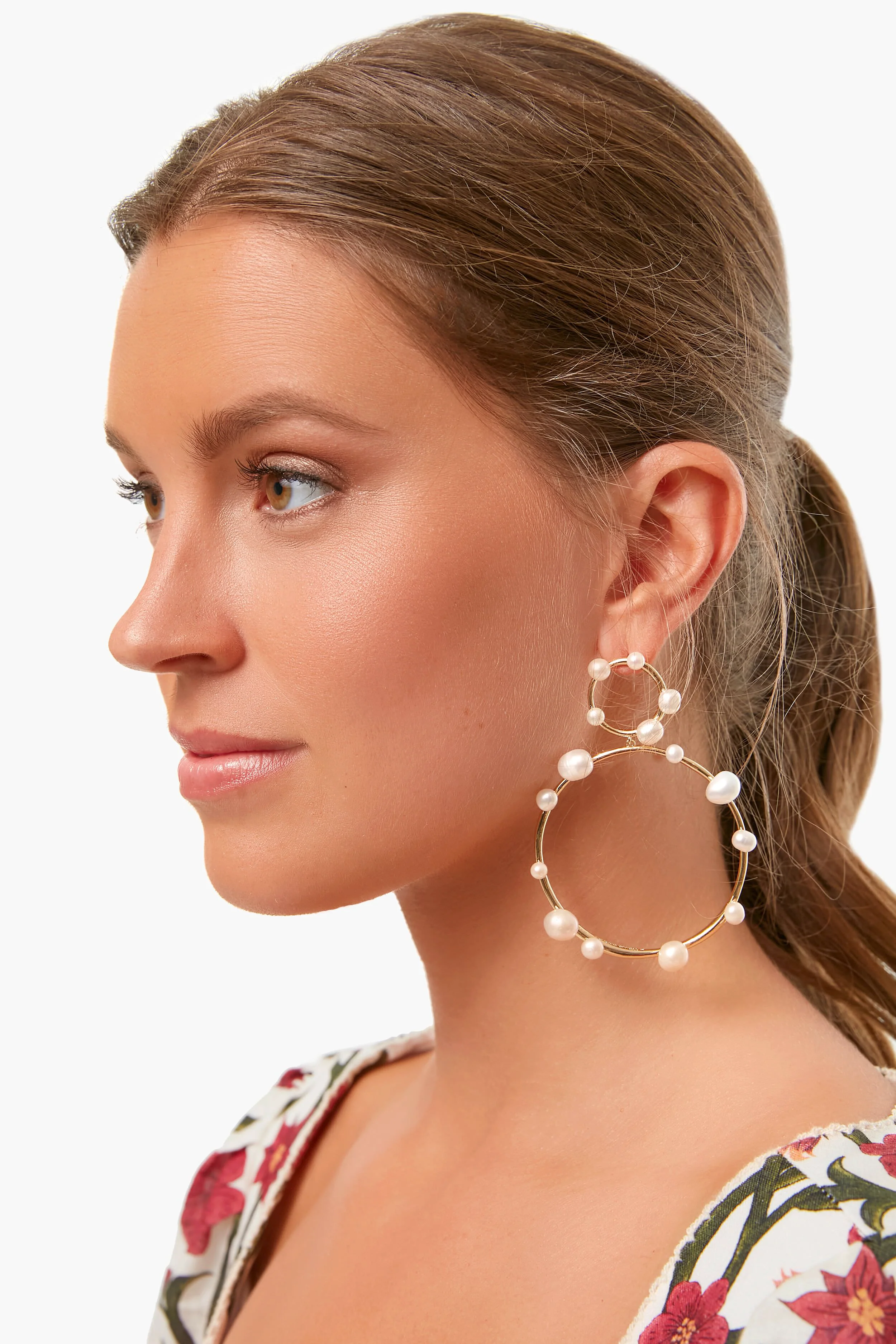 Isla Pearl Drop Earrings - Image 2