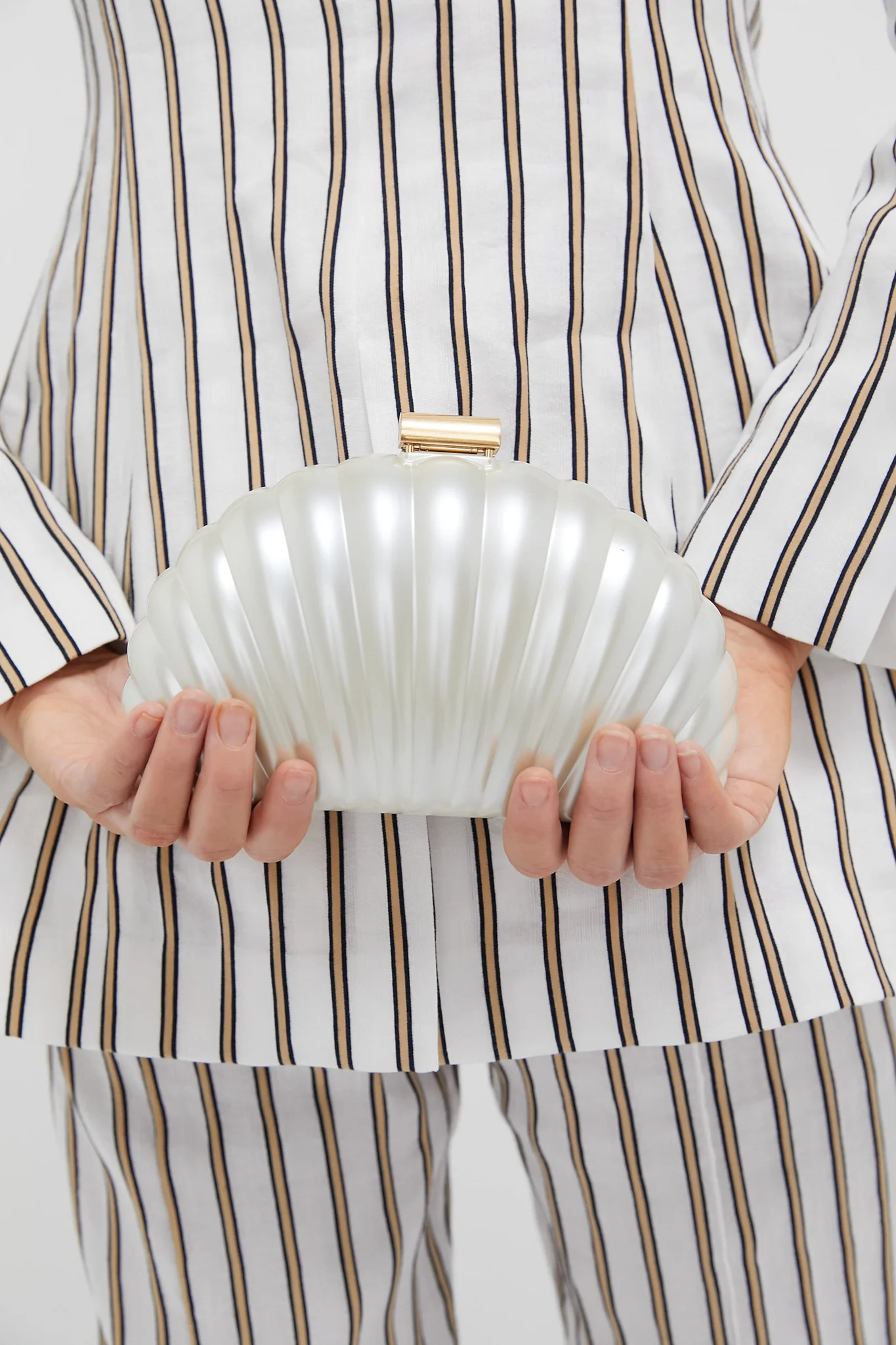 Ivory Monet Pearlized Shell Clutch - Image 2