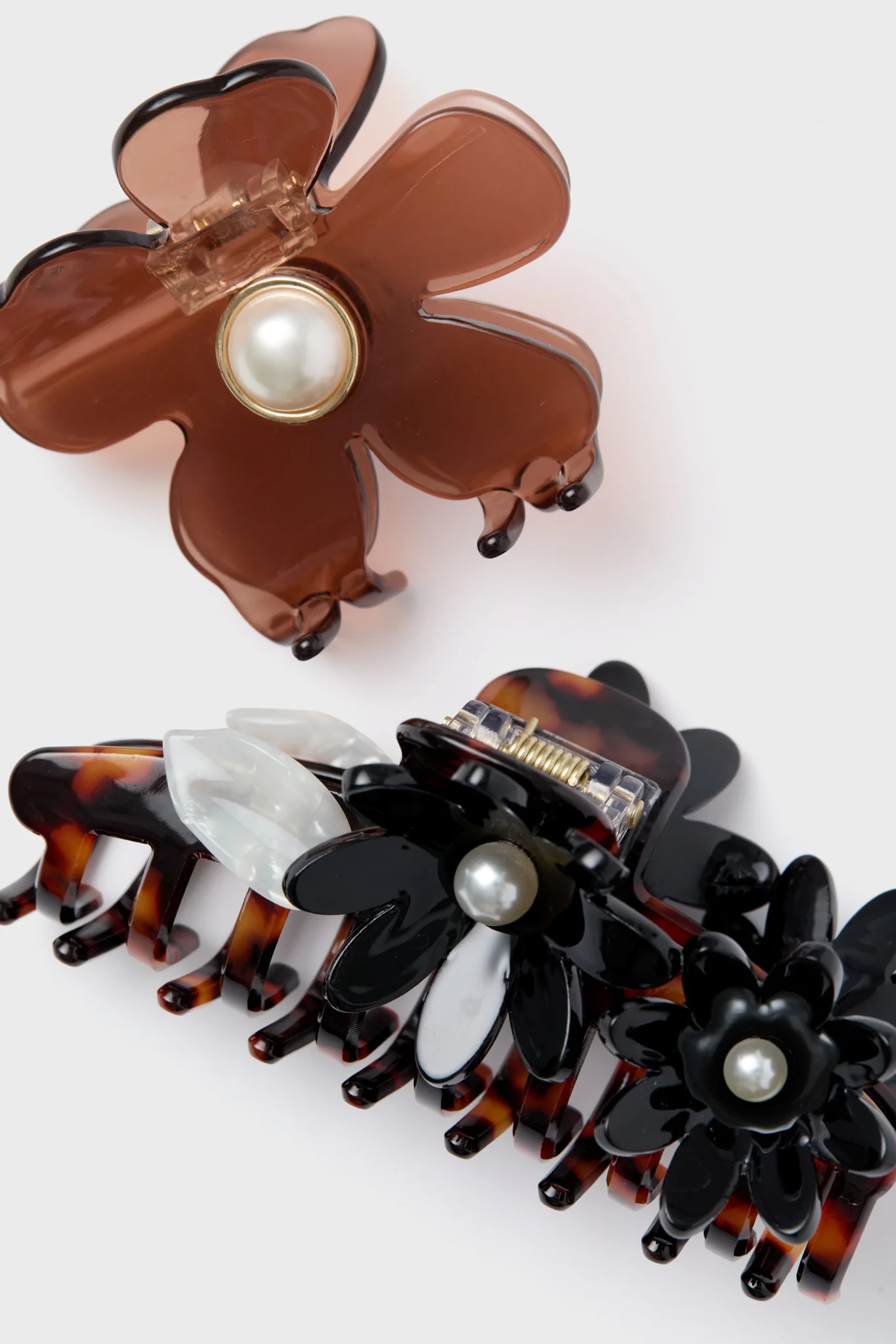 Jet Petunia Claw Clip - Image 3