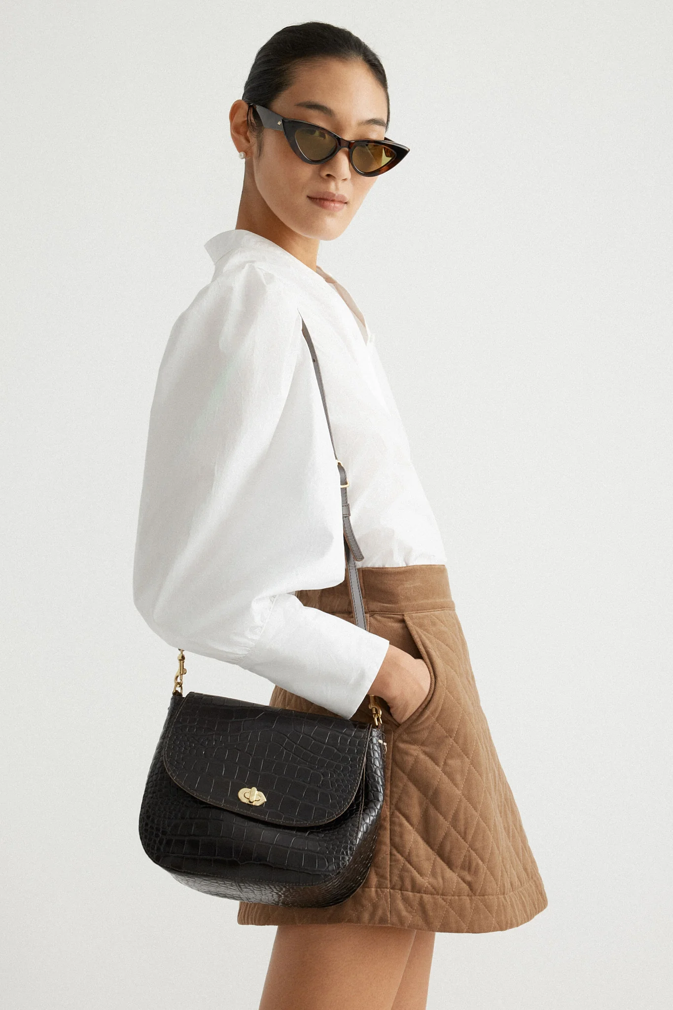 Kalamata Turnlock Louis Bag with Curb Chain Shortie Strap - Image 6