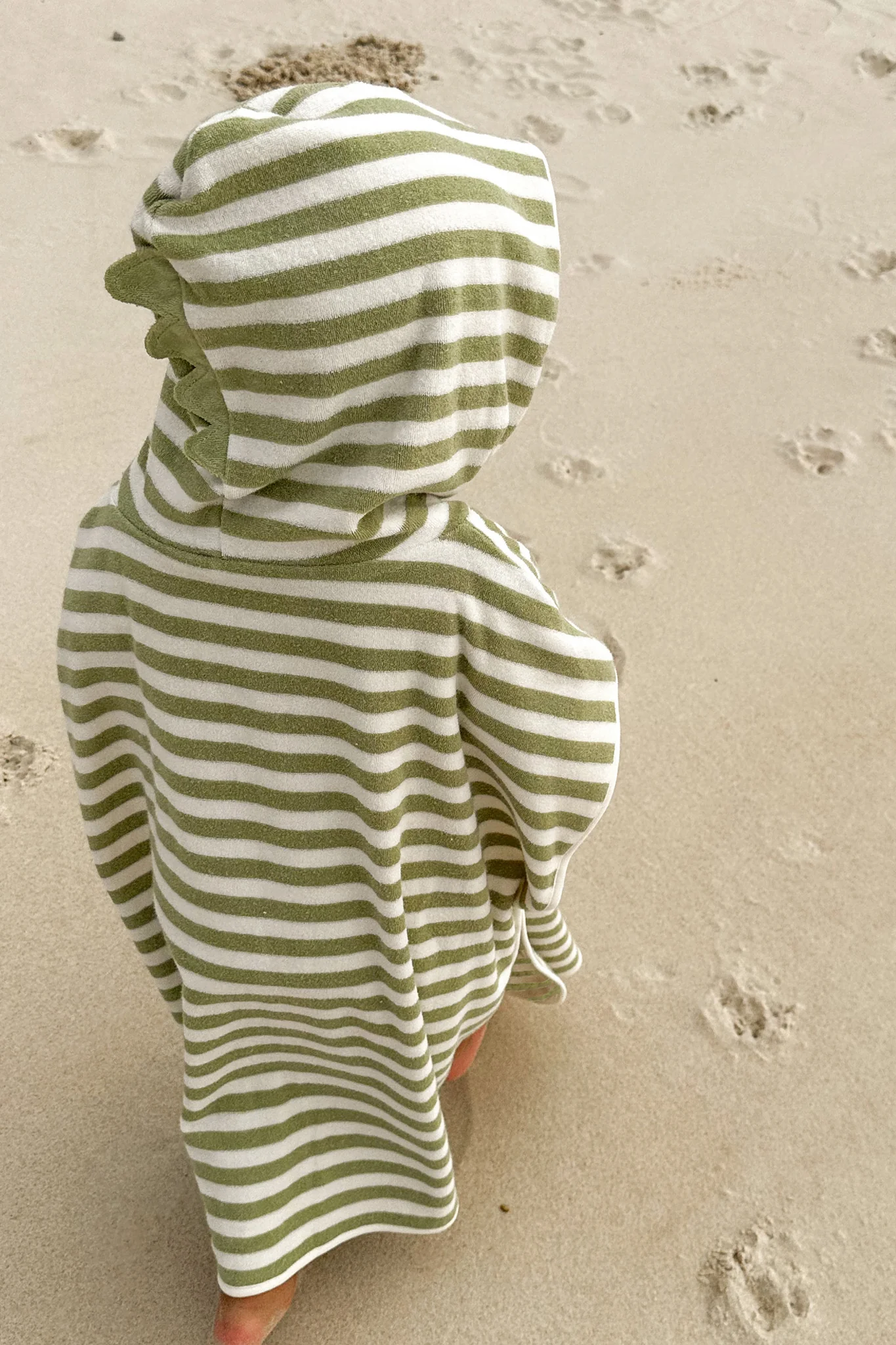 Kids Cookie the Croc Hooded Towel - Image 3