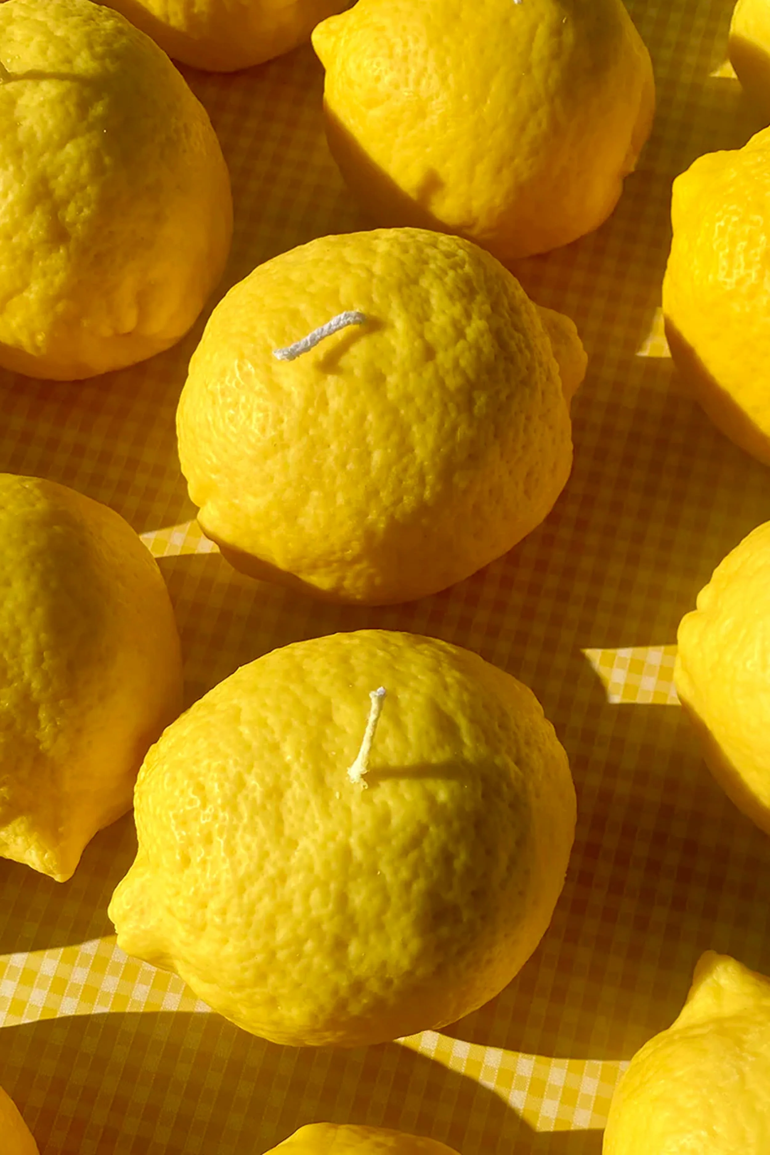 Large Lemon Candle - Image 2