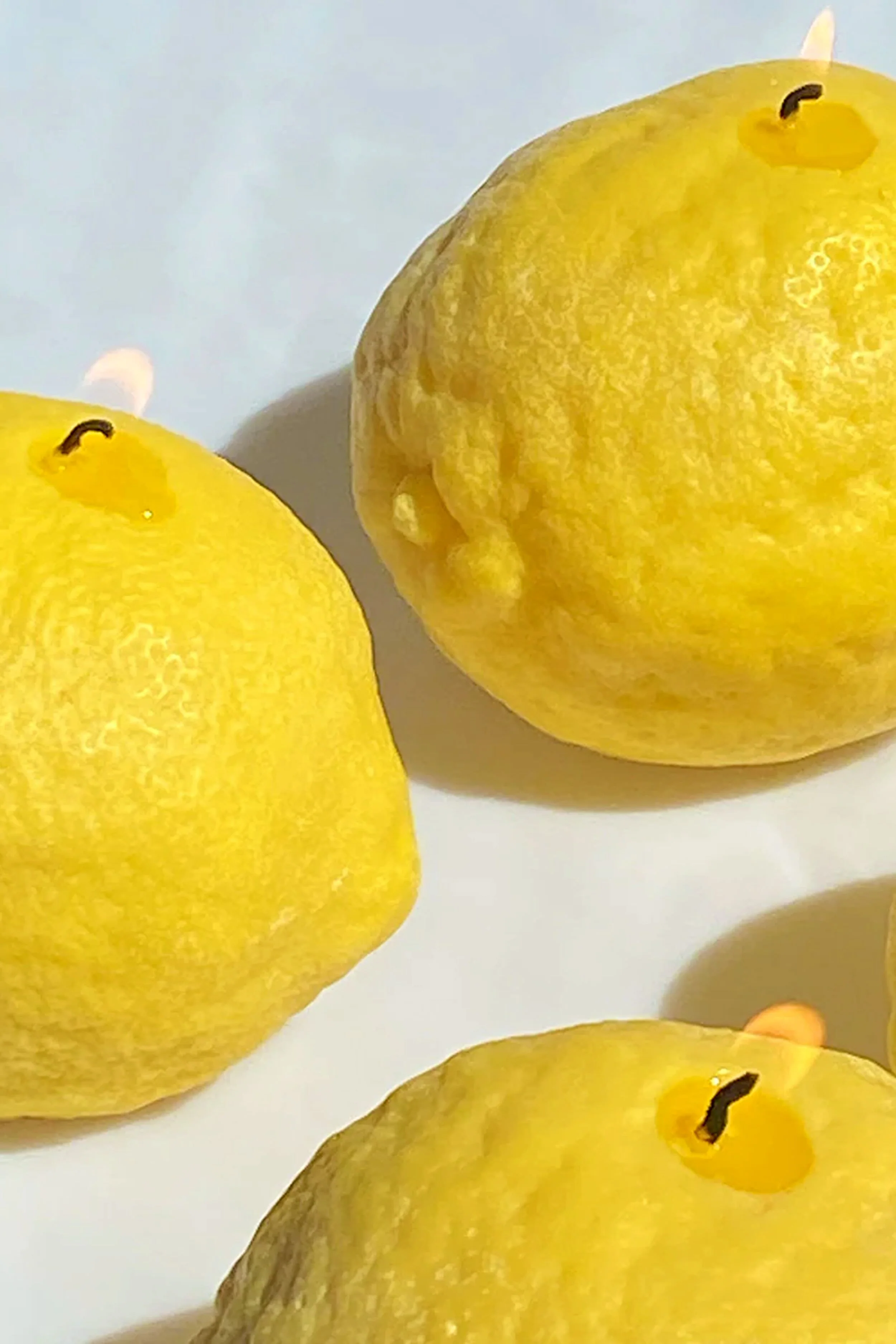 Large Lemon Candle - Image 3