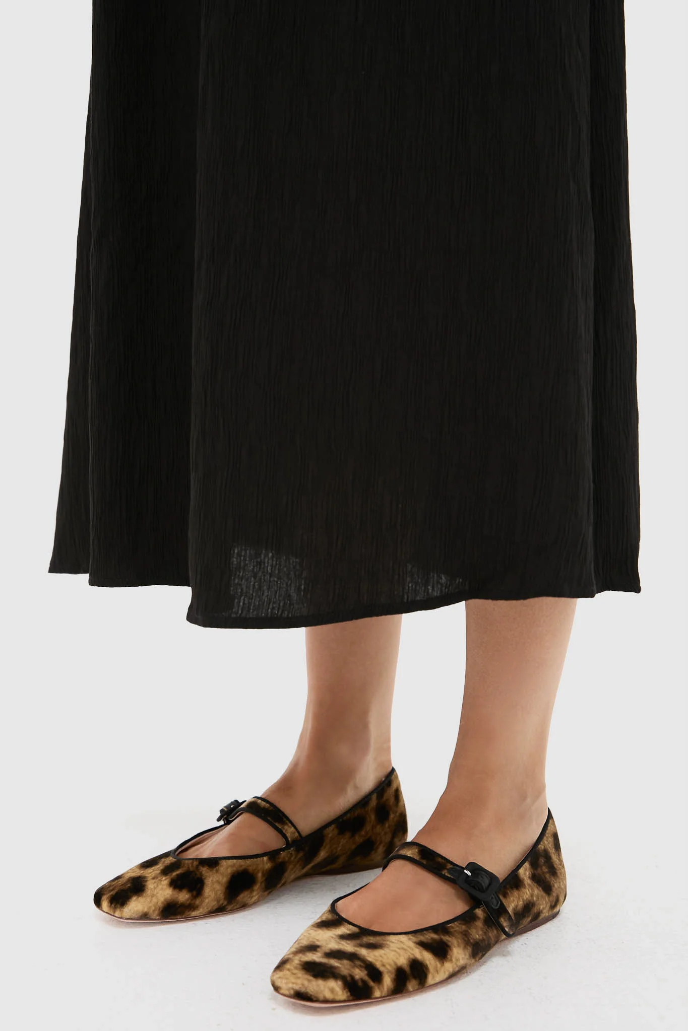 Leopard Printed Velvet Ginger Flats - Image 2
