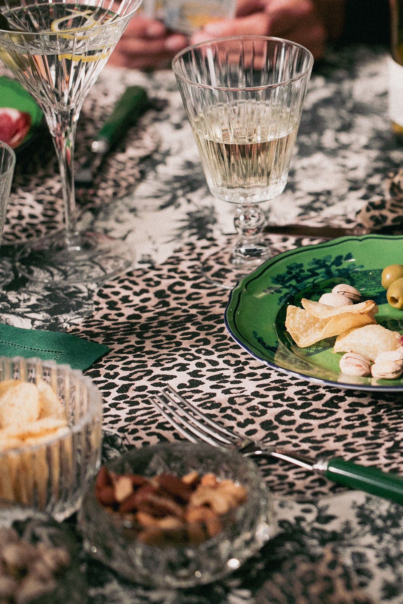 Leopard Toile Reversible Wipeable Placemats Set of 4 - Image 7