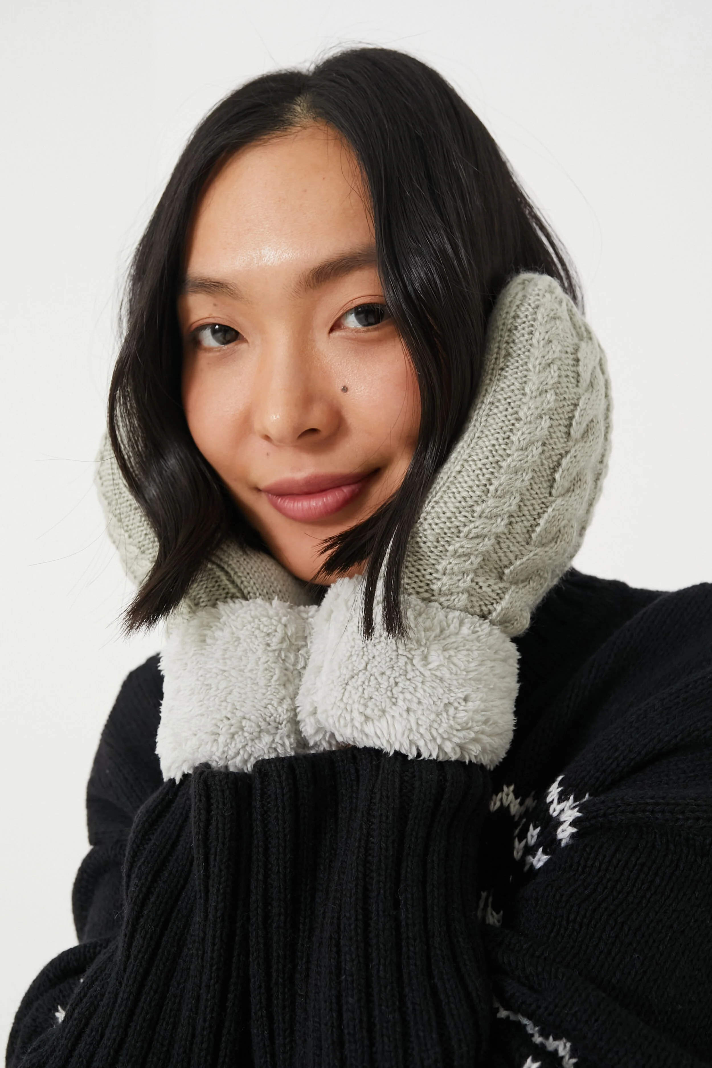 Light Grey Flurry Lined Mitten - Image 2