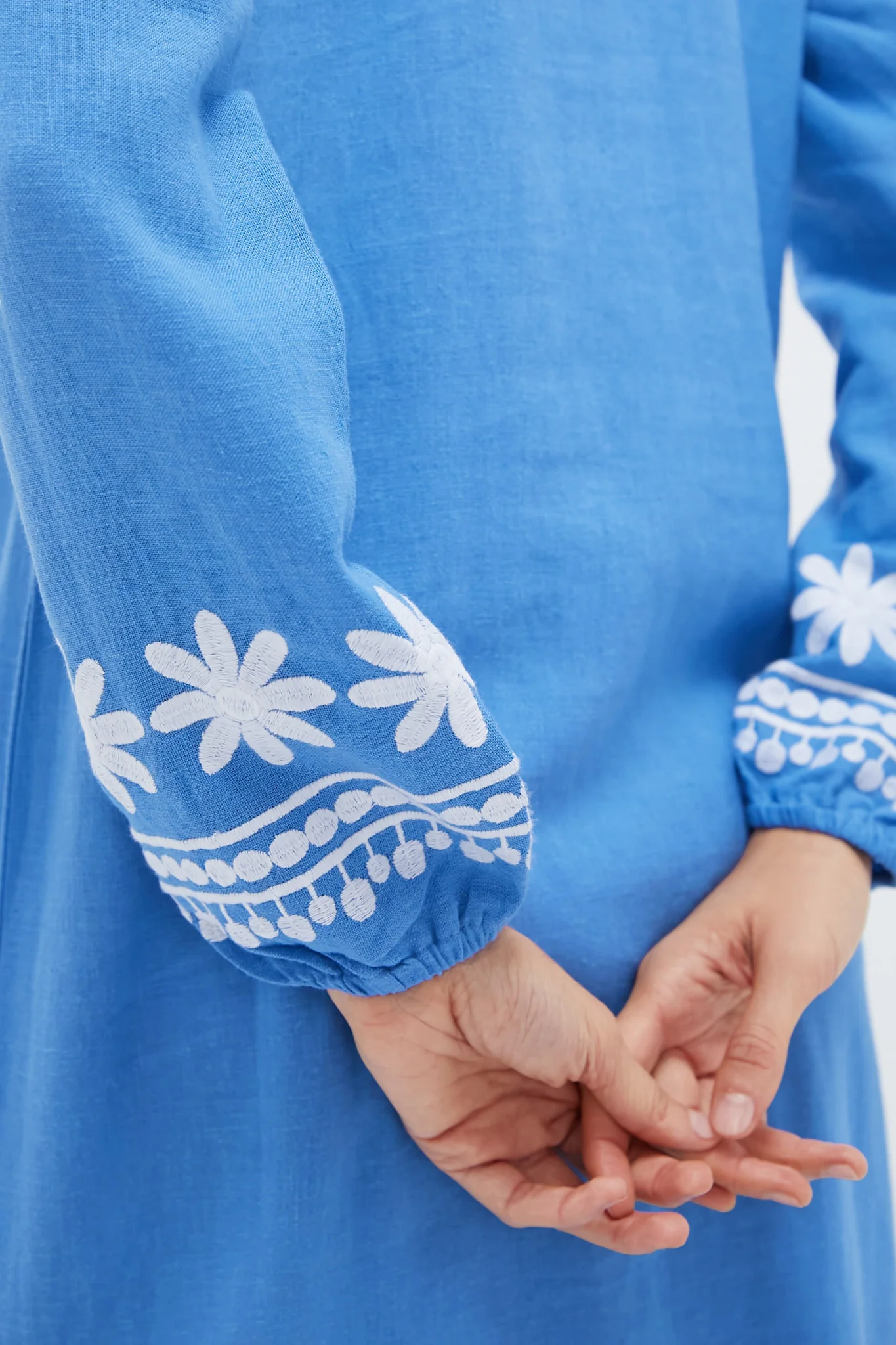 Marina and White Embroidered Caftan - Image 6