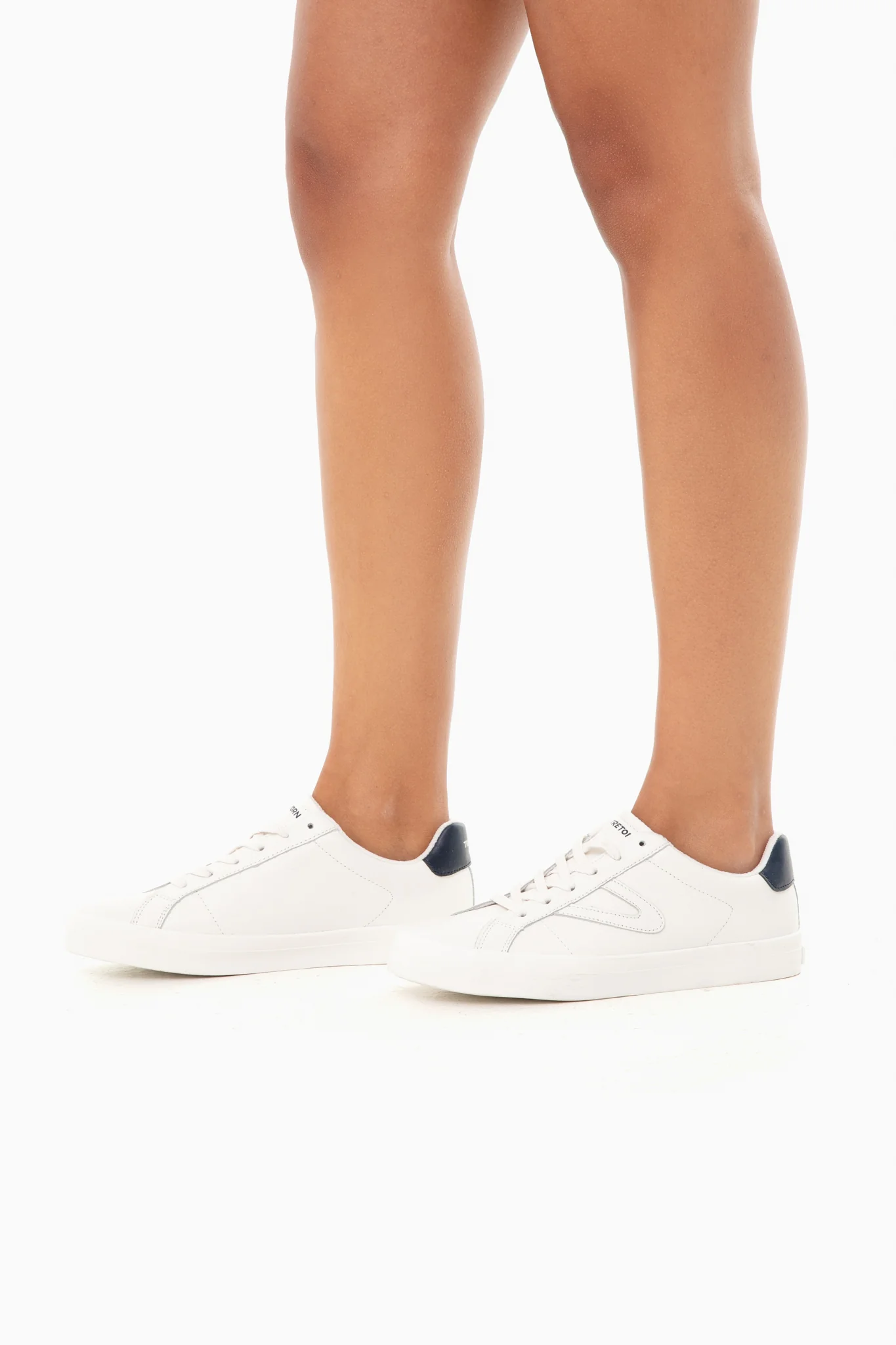 Mason Leather Sneakers - Image 4