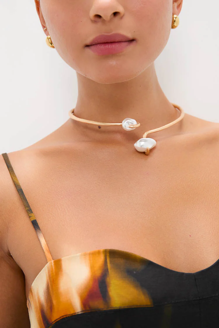 Matte Brass Marais Choker - Image 3