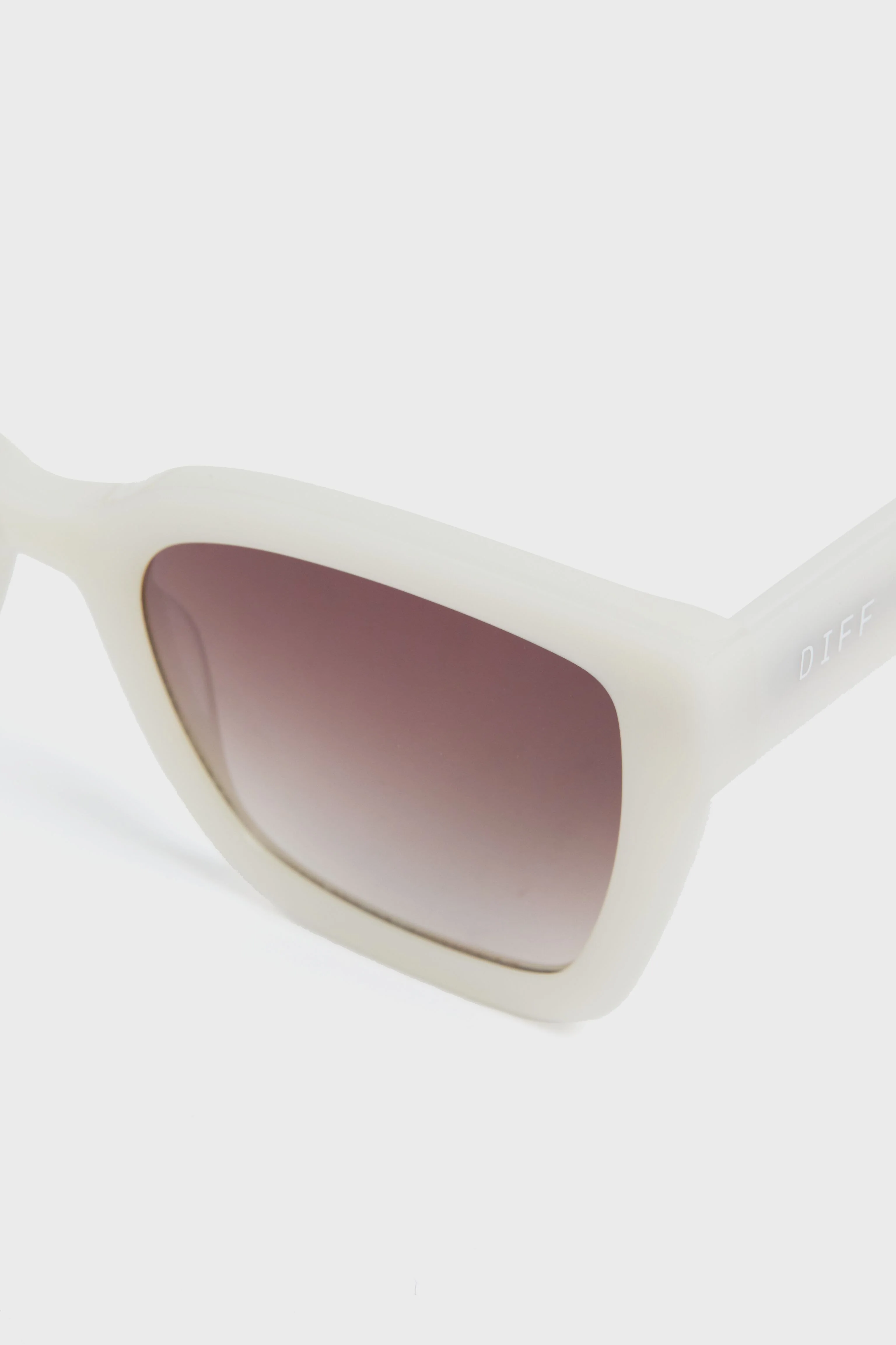 Meringue and Brown Gradient Rhys Sunglasses - Image 4