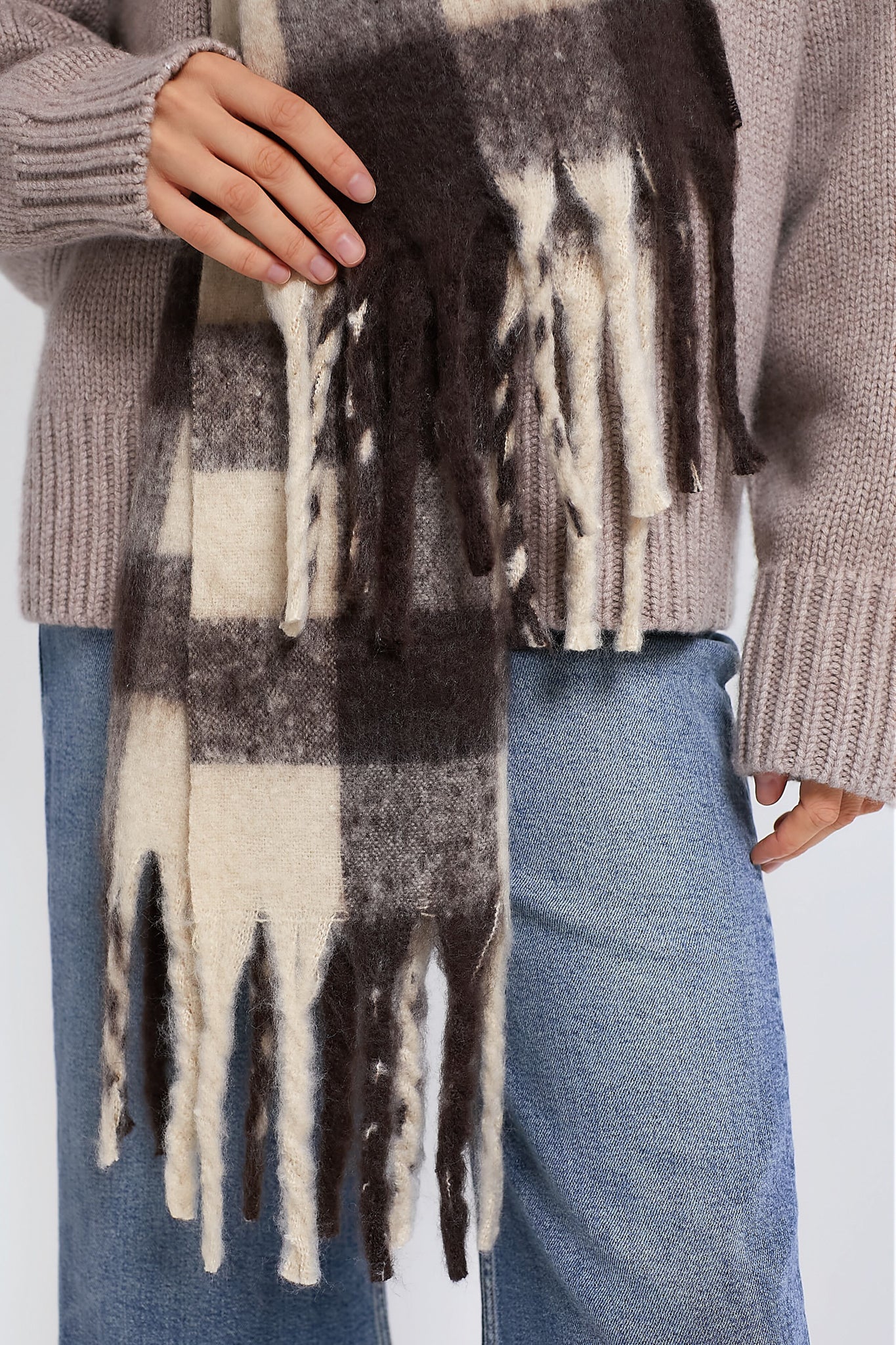 Mocha Plaid Pattern Scarf - Image 3