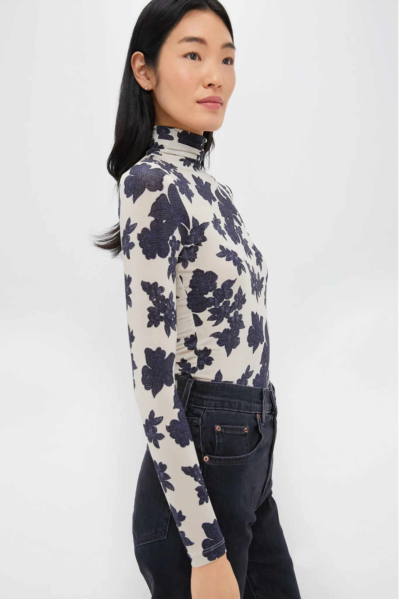 Moonflower Aurelia Turtleneck - Image 3