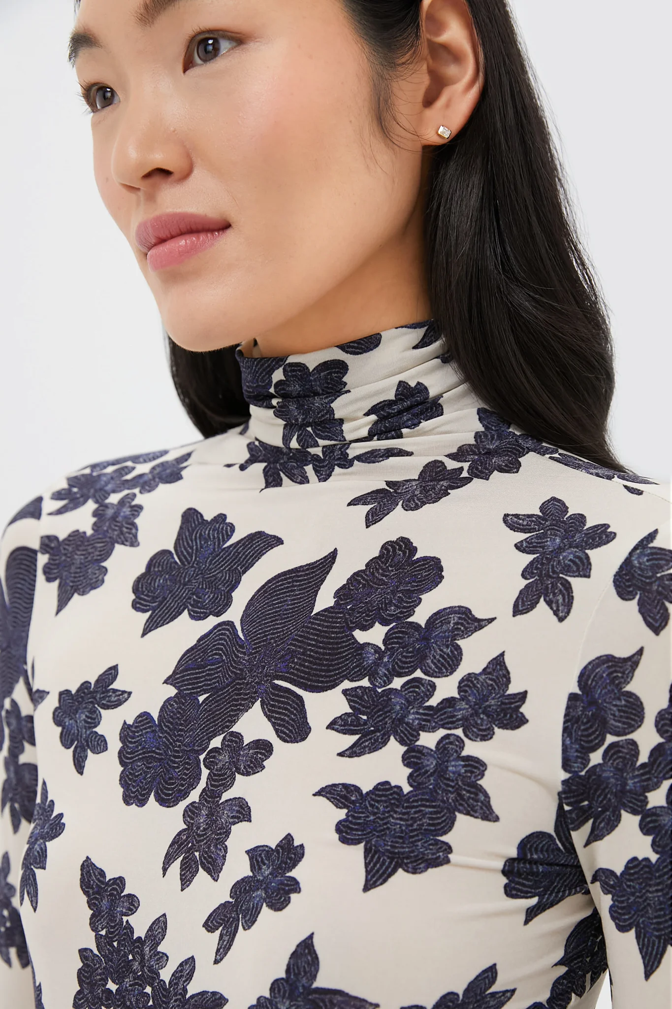 Moonflower Aurelia Turtleneck - Image 5