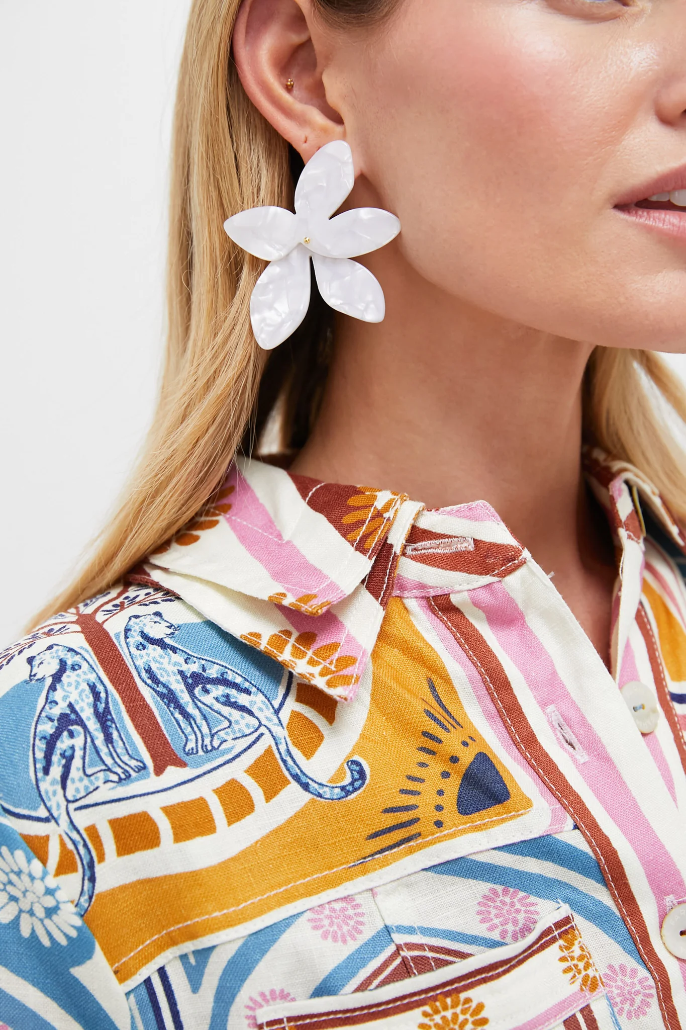 Mother of Pearl Gwen Earrings - Image 3